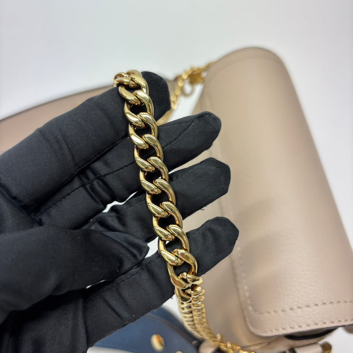 Louis Vuitton Lockme Tender Greige Grained Leather 3013