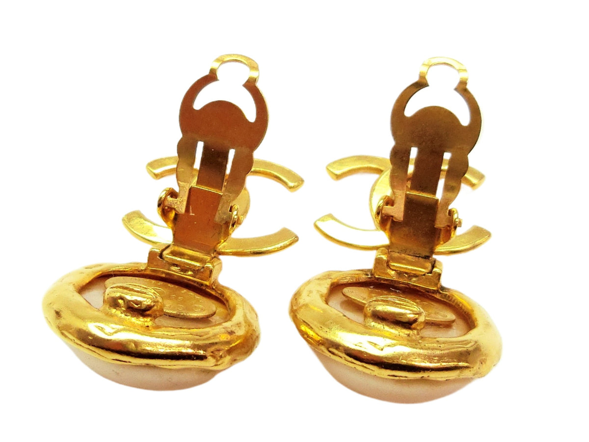 Chanel Pearl CC Dangle Earrings 2653