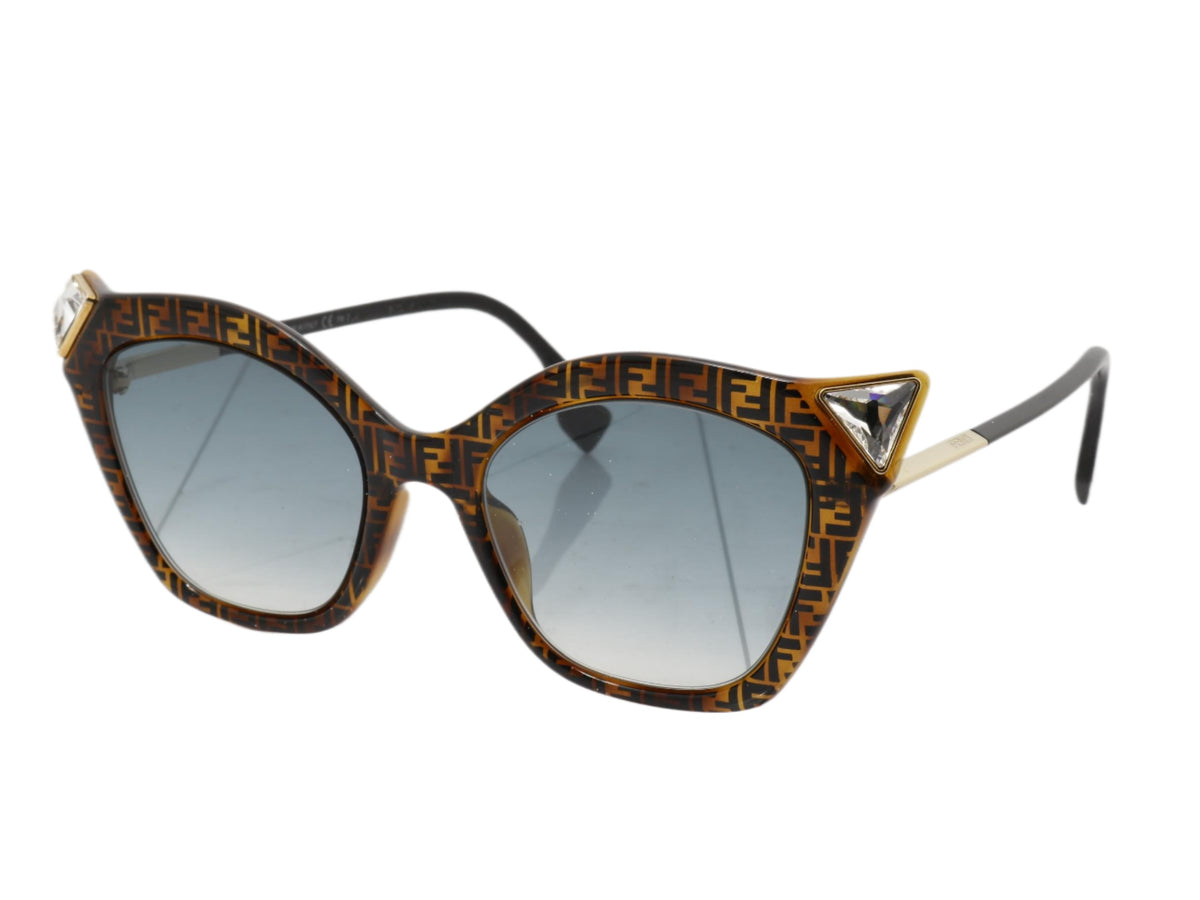 Fendi Iridia Cat-Eye Sunglasses 2683