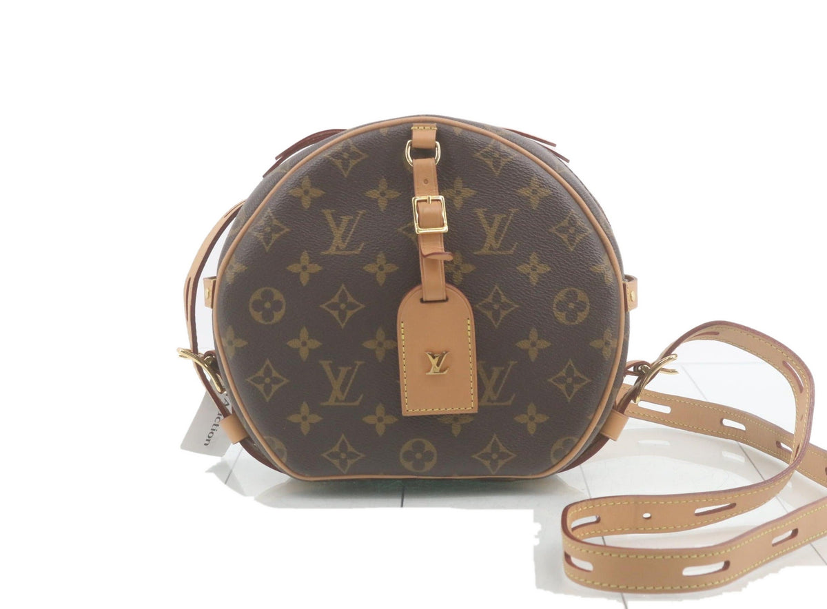 Louis Vuitton Boite Chapeau Souple Medium Monogram 3500