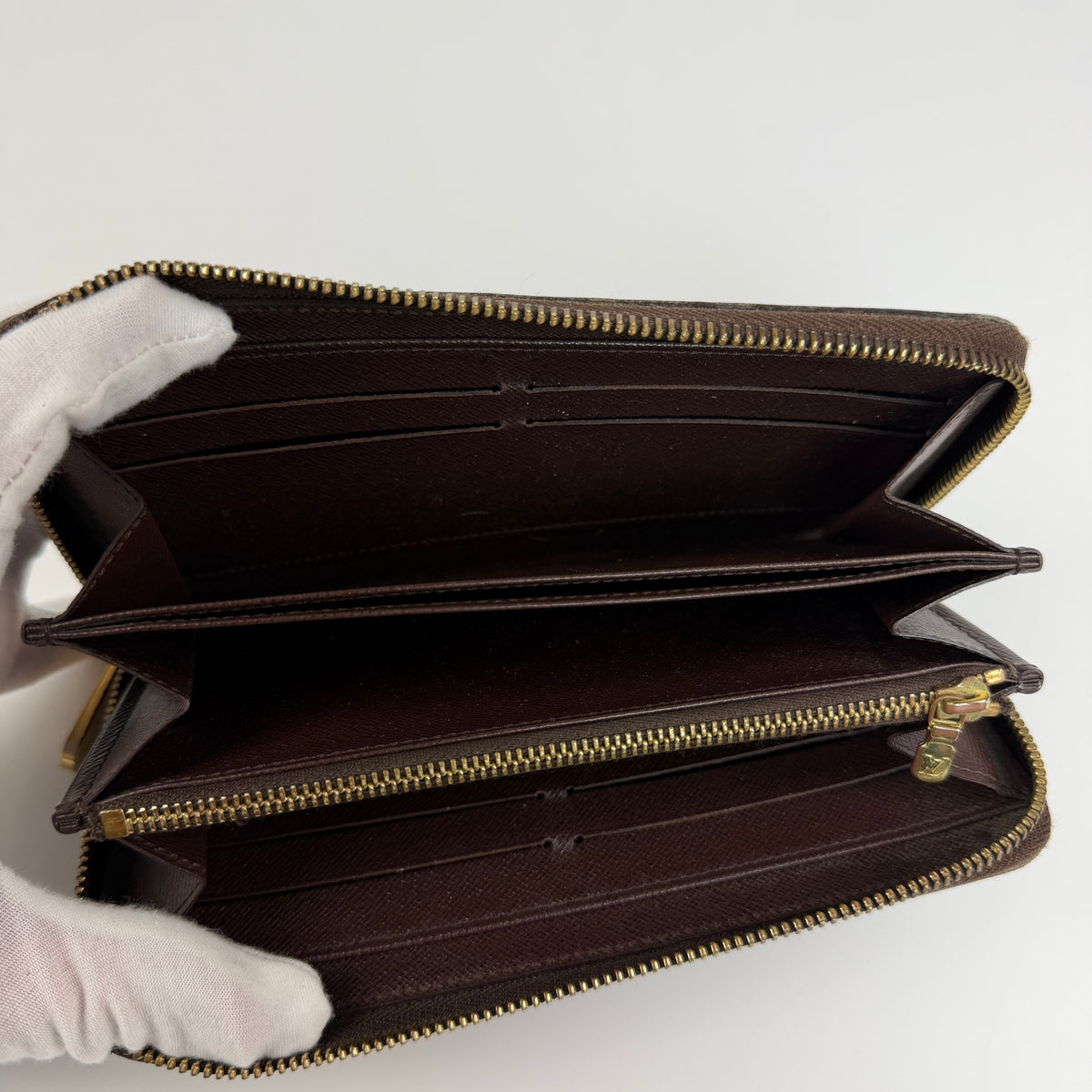 Louis Vuitton Zippy Wallet Damier Ebene 2477