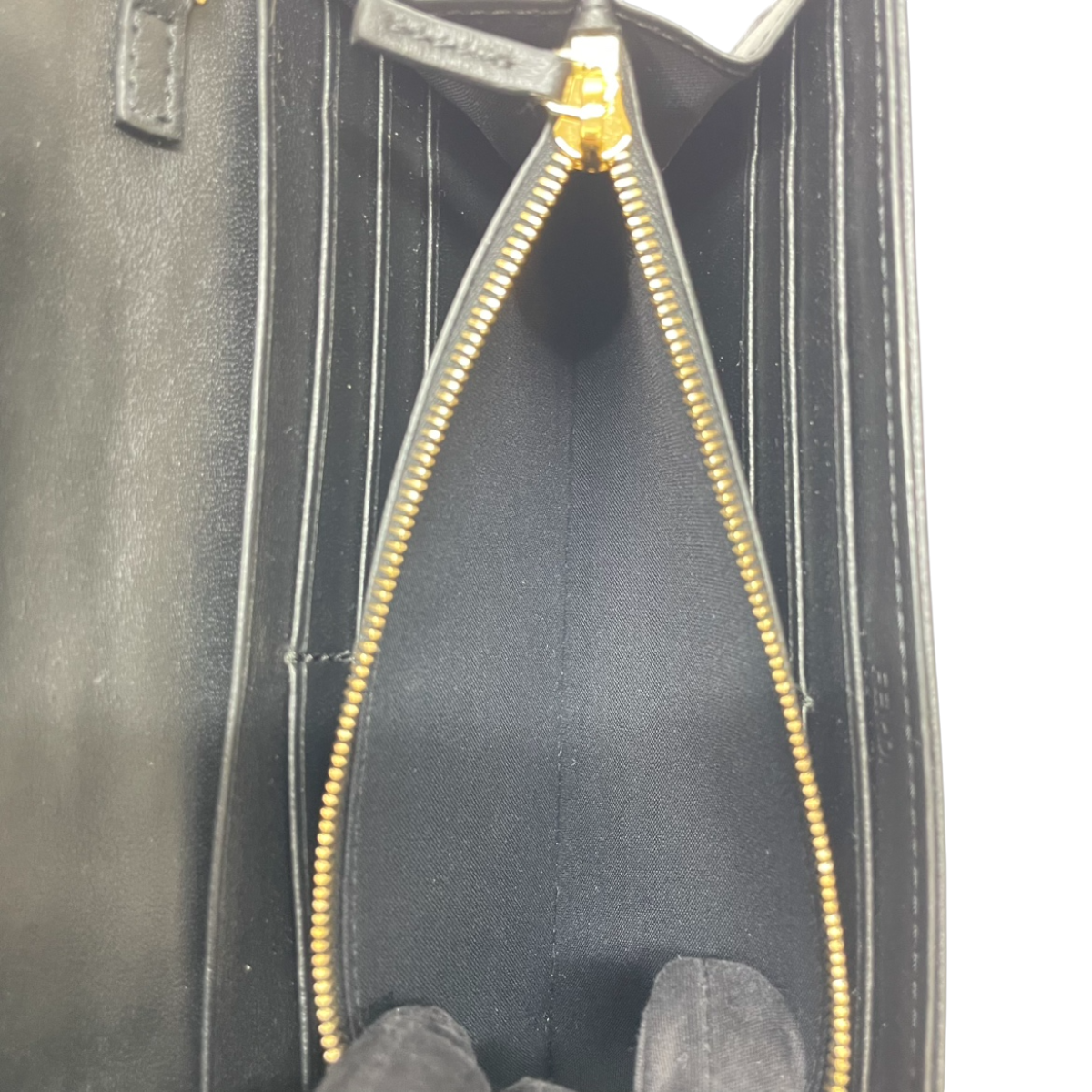 Fendi Baguette Continental Wallet on Chain Black 3025