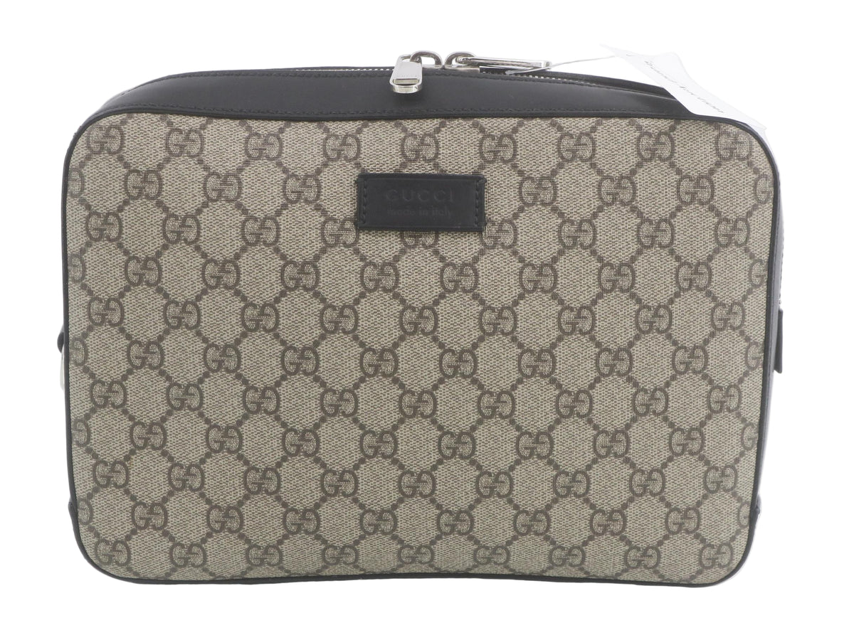 Gucci Wristlet Pouch GG Supreme 2957