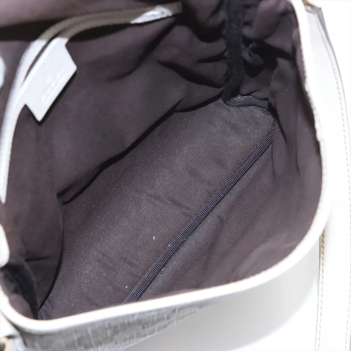 Gucci Front Pocket Shoulder Bag GG Supreme White 3464