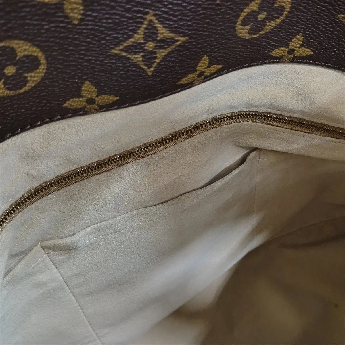 Louis Vuitton Artsy MM Monogram 3463