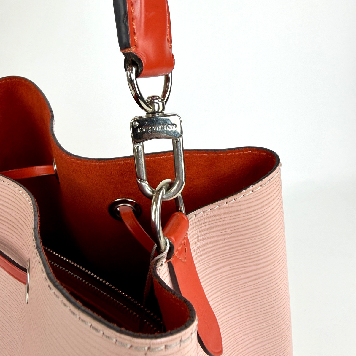 Louis Vuitton NeoNoe MM Pink Epi 2643