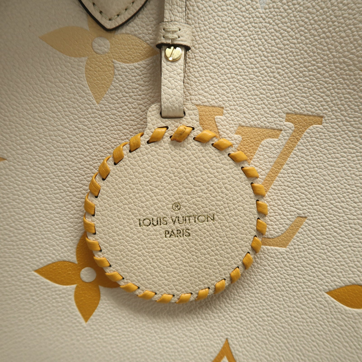 Louis Vuitton OnTheGo MM By The Pool Beige Monogram Giant 3084