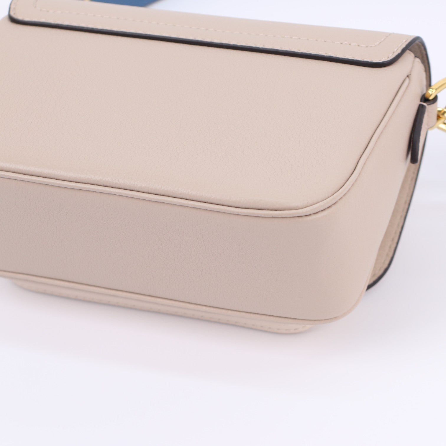 Louis Vuitton Lockme Tender Greige Grained Leather 3013