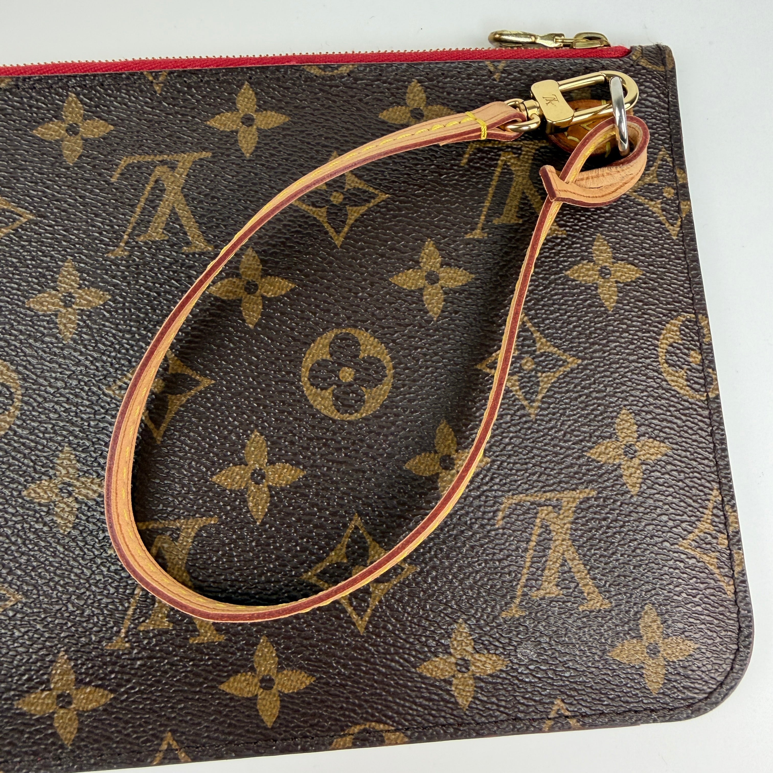 Louis Vuitton Neverfull Pouch 2461