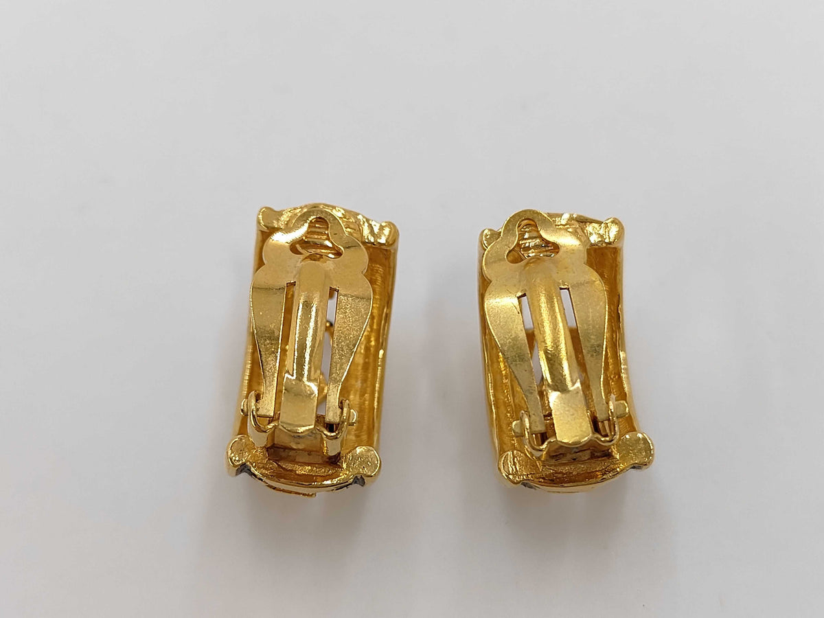 Chanel Vintage Hoop Cut Out Earrings Gold Clip-On 3210