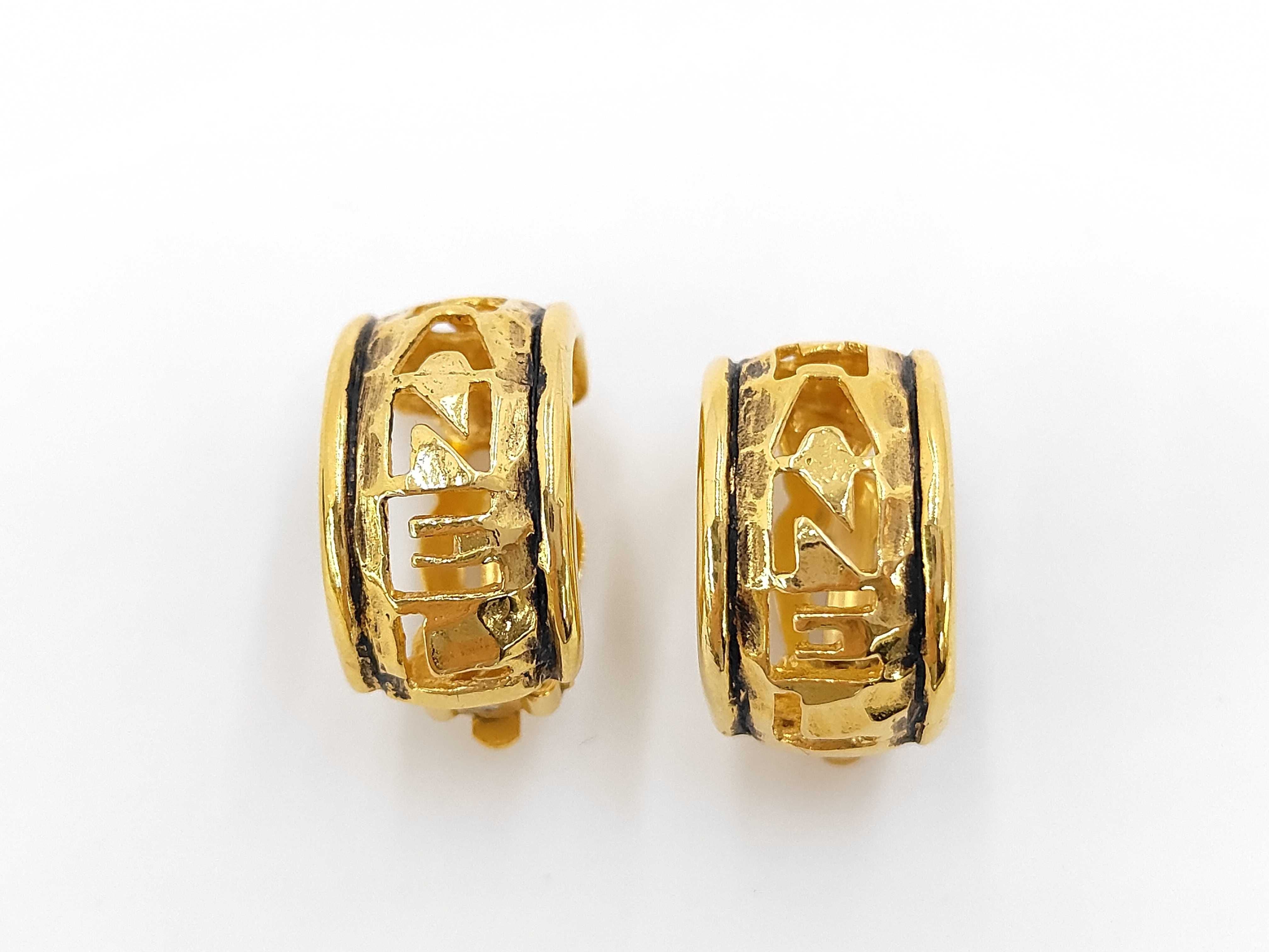 Chanel Vintage Hoop Cut Out Earrings Gold Clip-On 3210