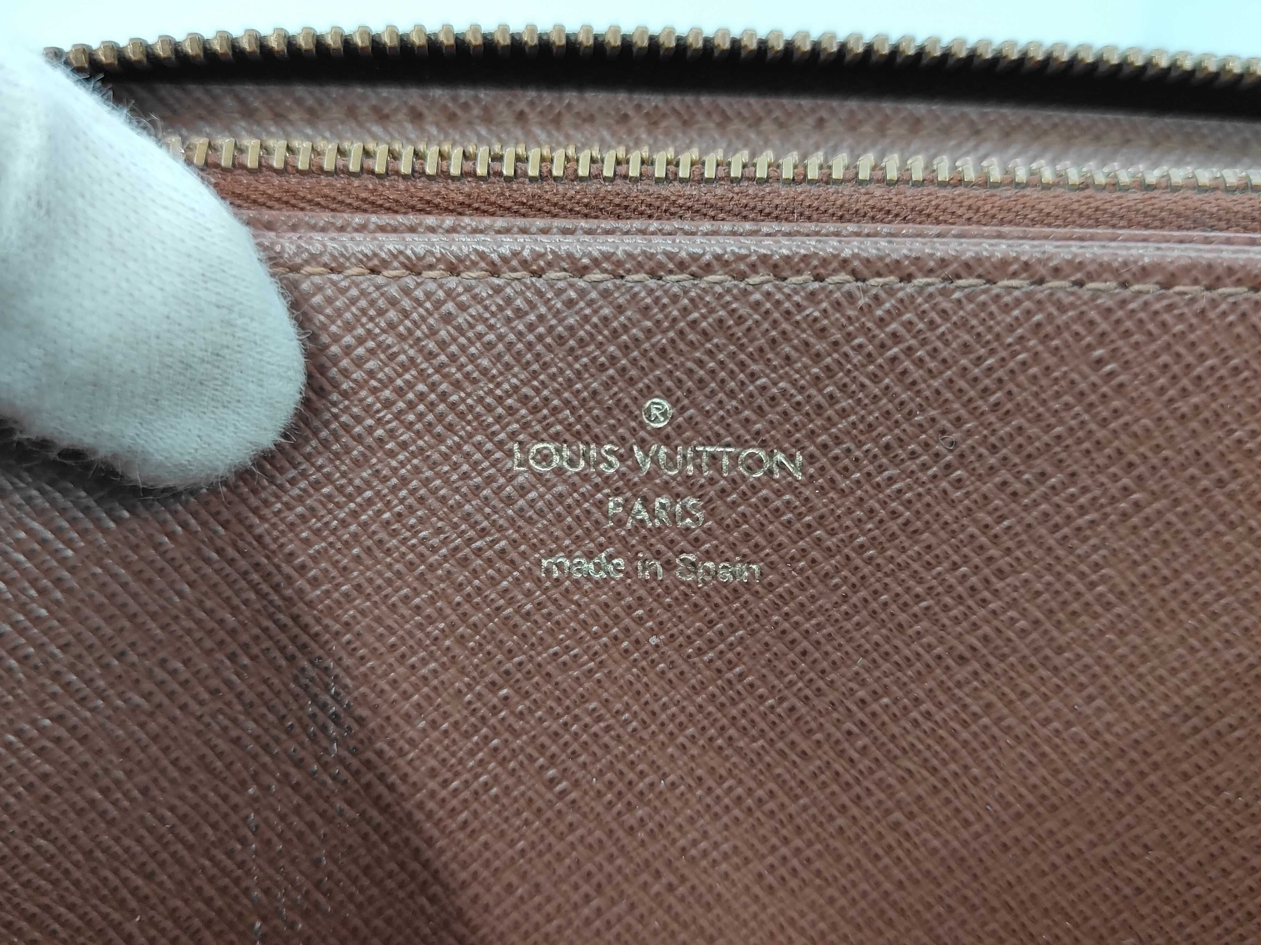 Louis Vuitton Zippy Wallet Monogram 3218