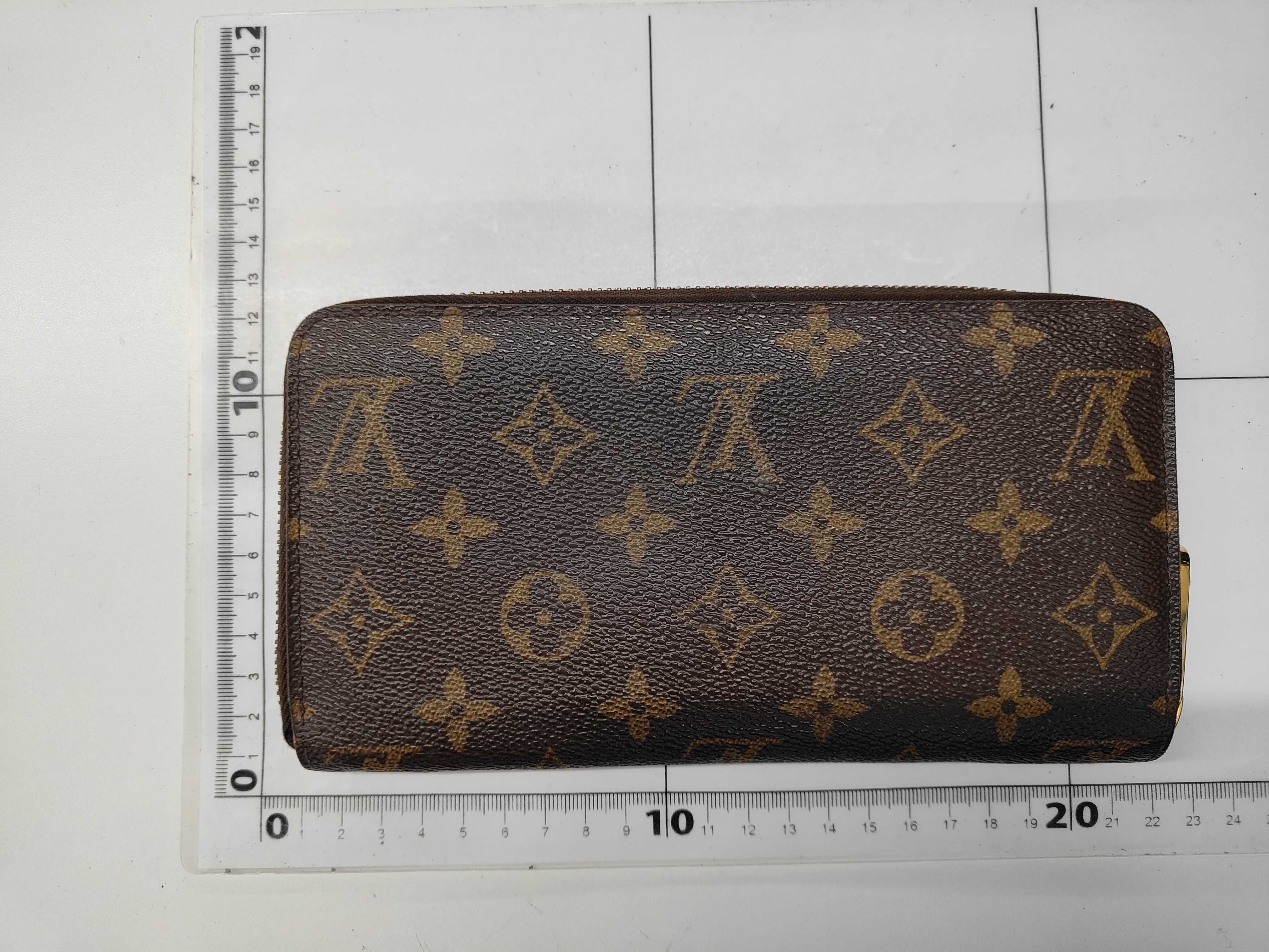 Louis Vuitton Zippy Wallet Monogram 3218