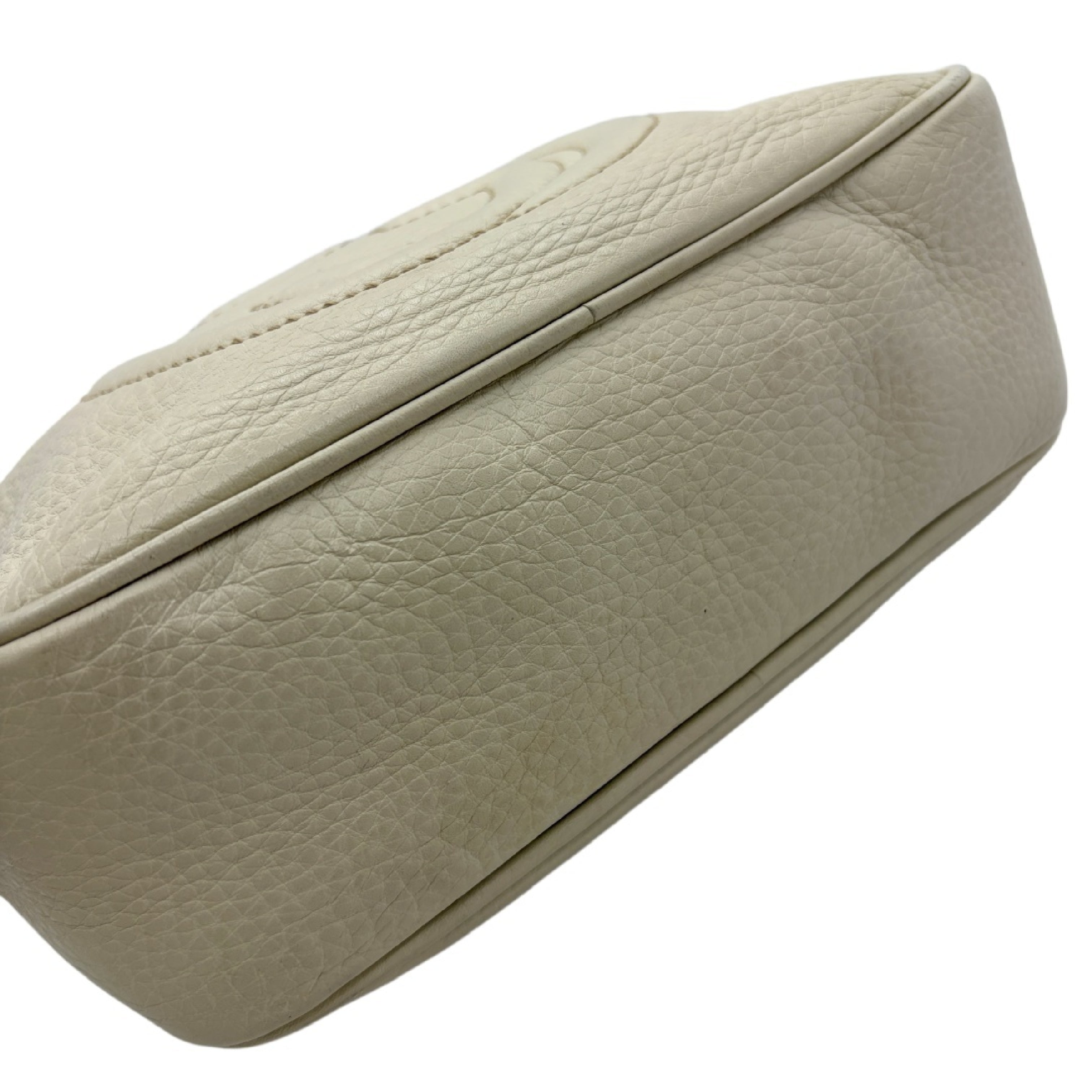 Gucci Soho Disco Crossbody Beige 3239