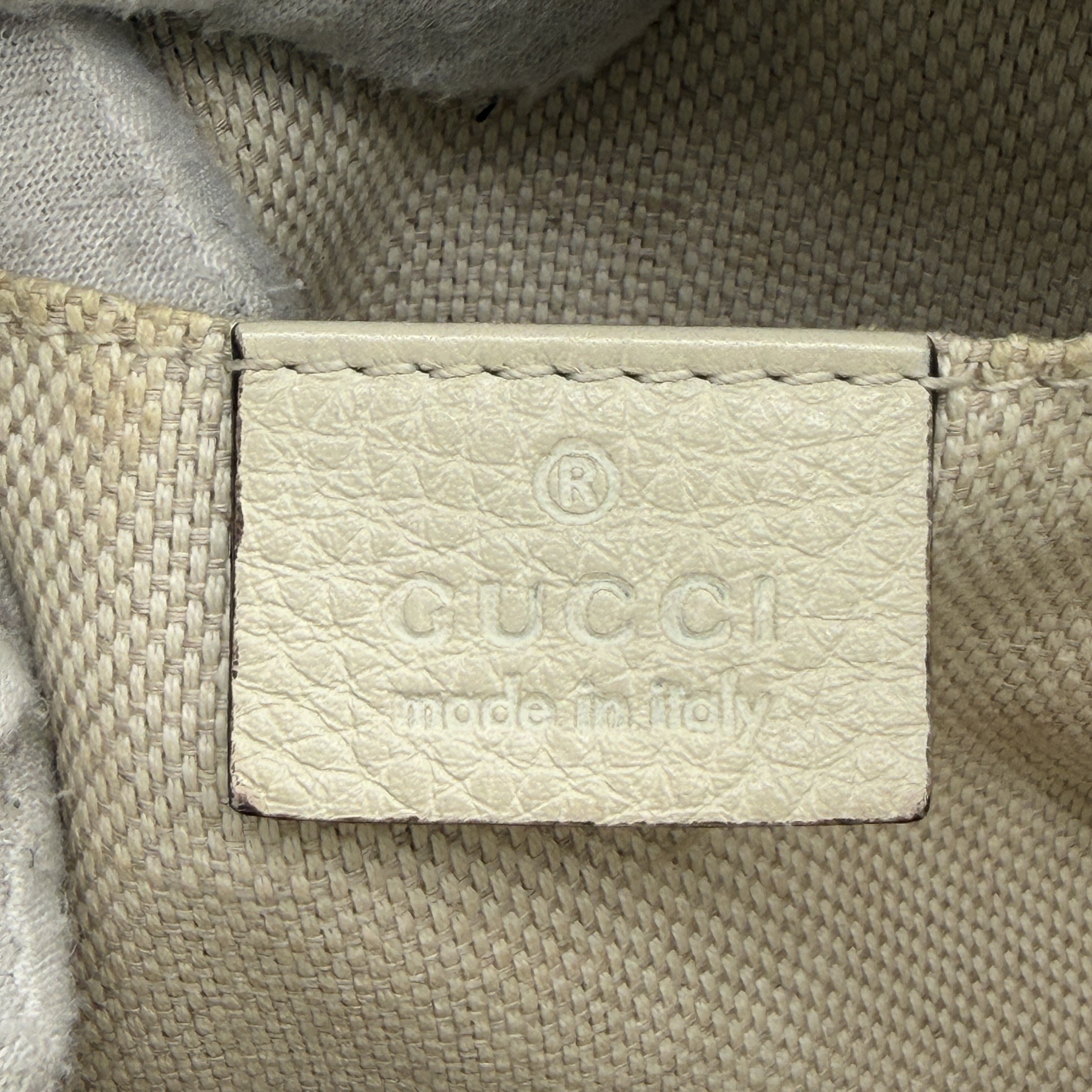 Gucci Soho Disco Crossbody Beige 3239