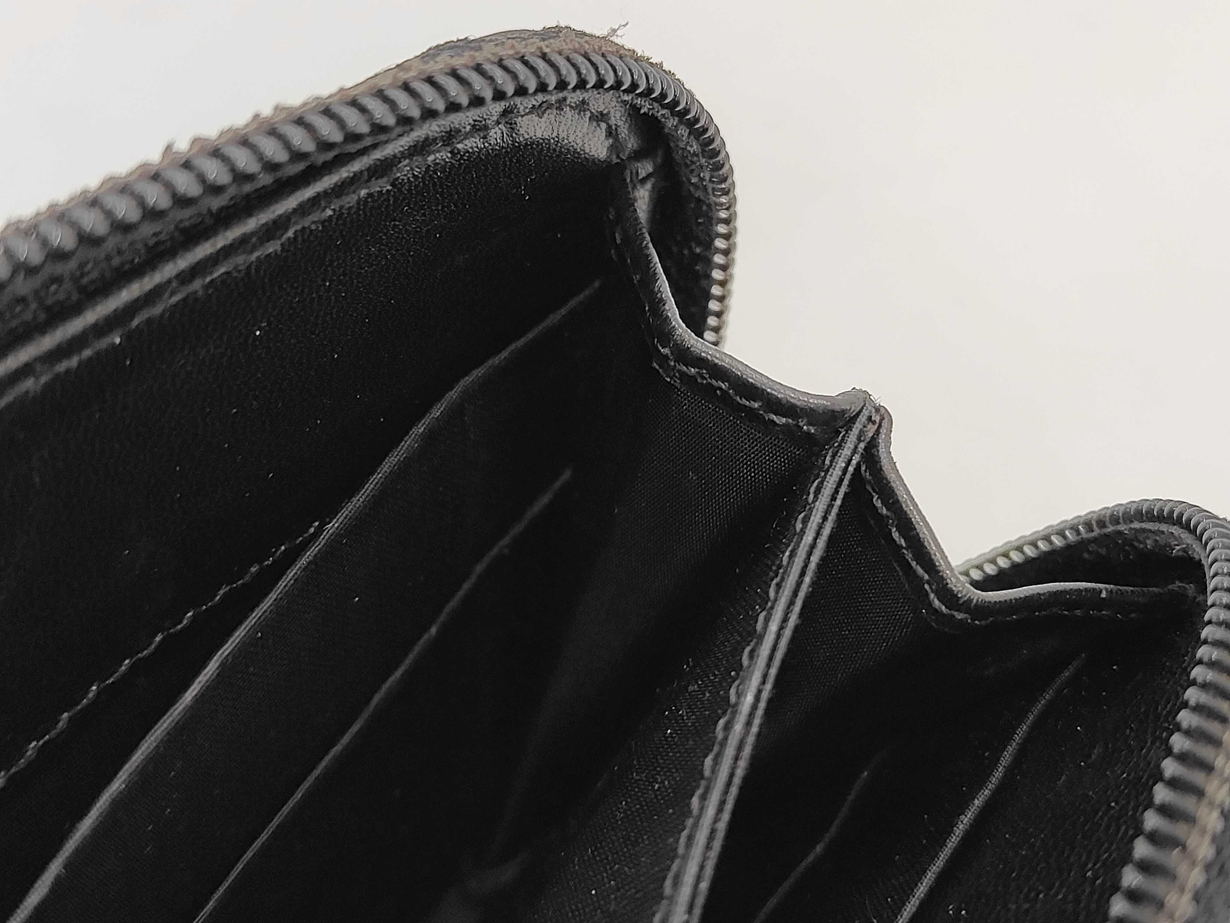 Chanel Zippy Wallet Black Caviar Leather 3292