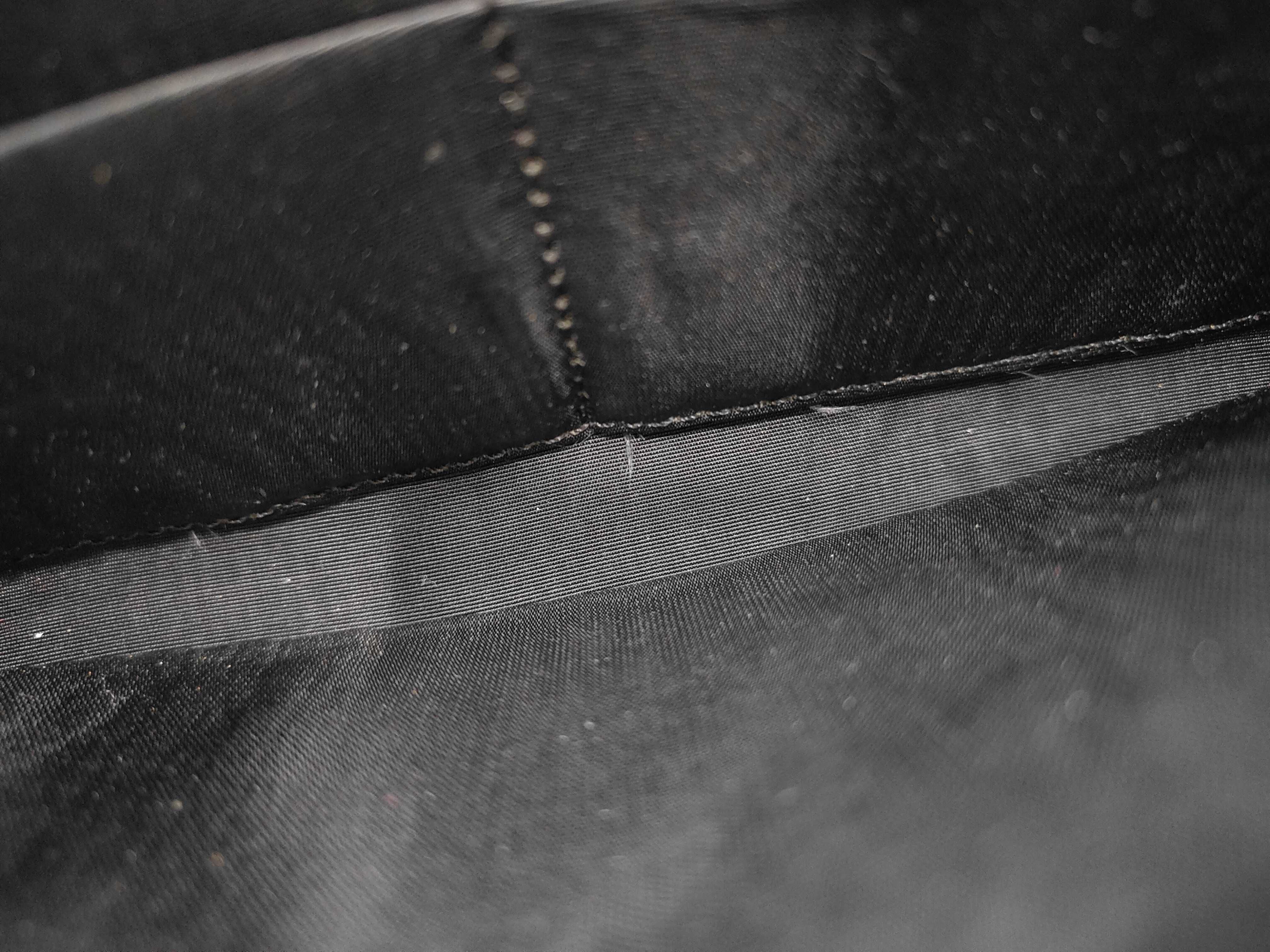 Chanel Zippy Wallet Black Caviar Leather 3292