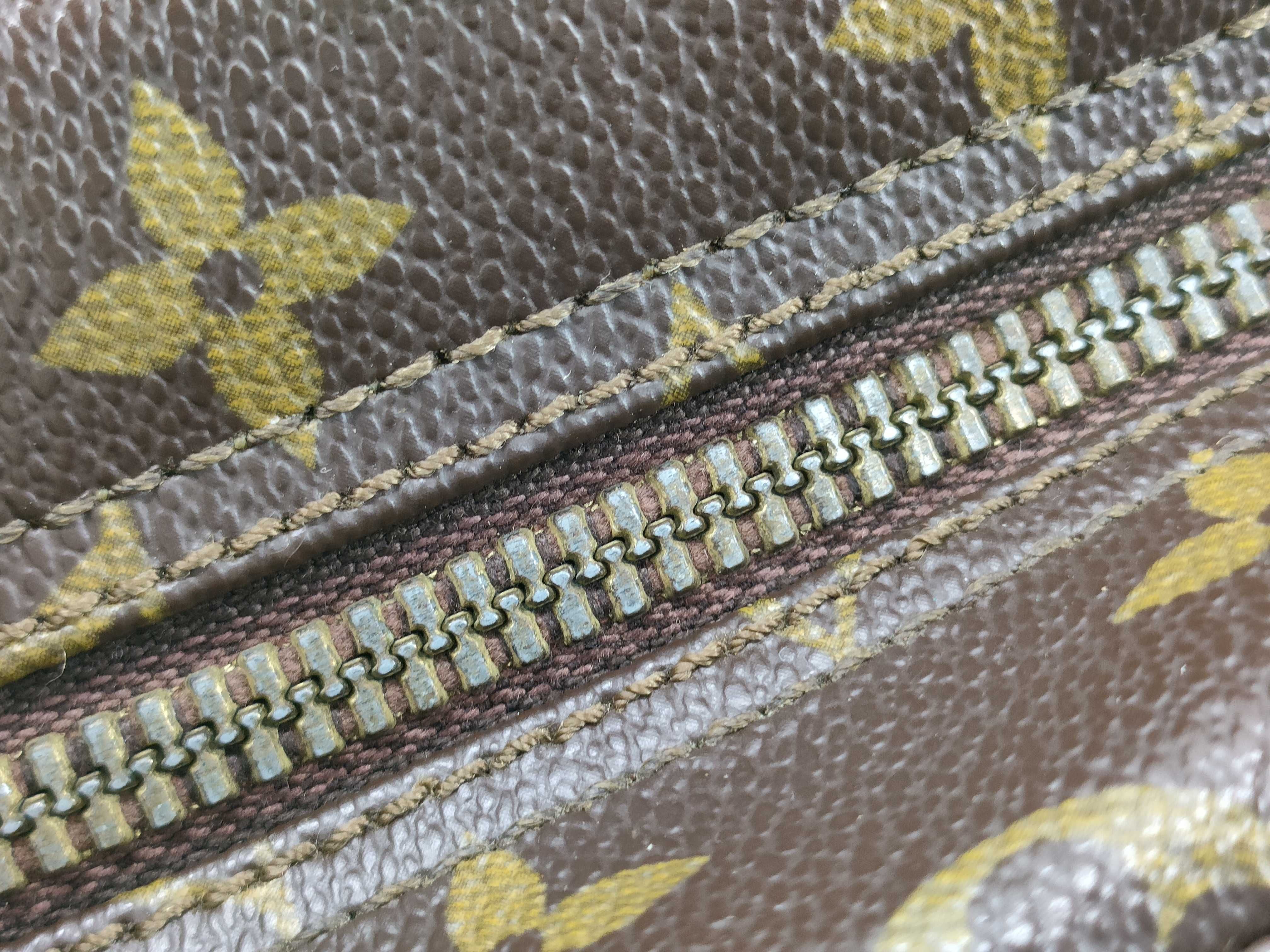 Louis Vuitton Trousse 28 Toiletry Monogram 3296