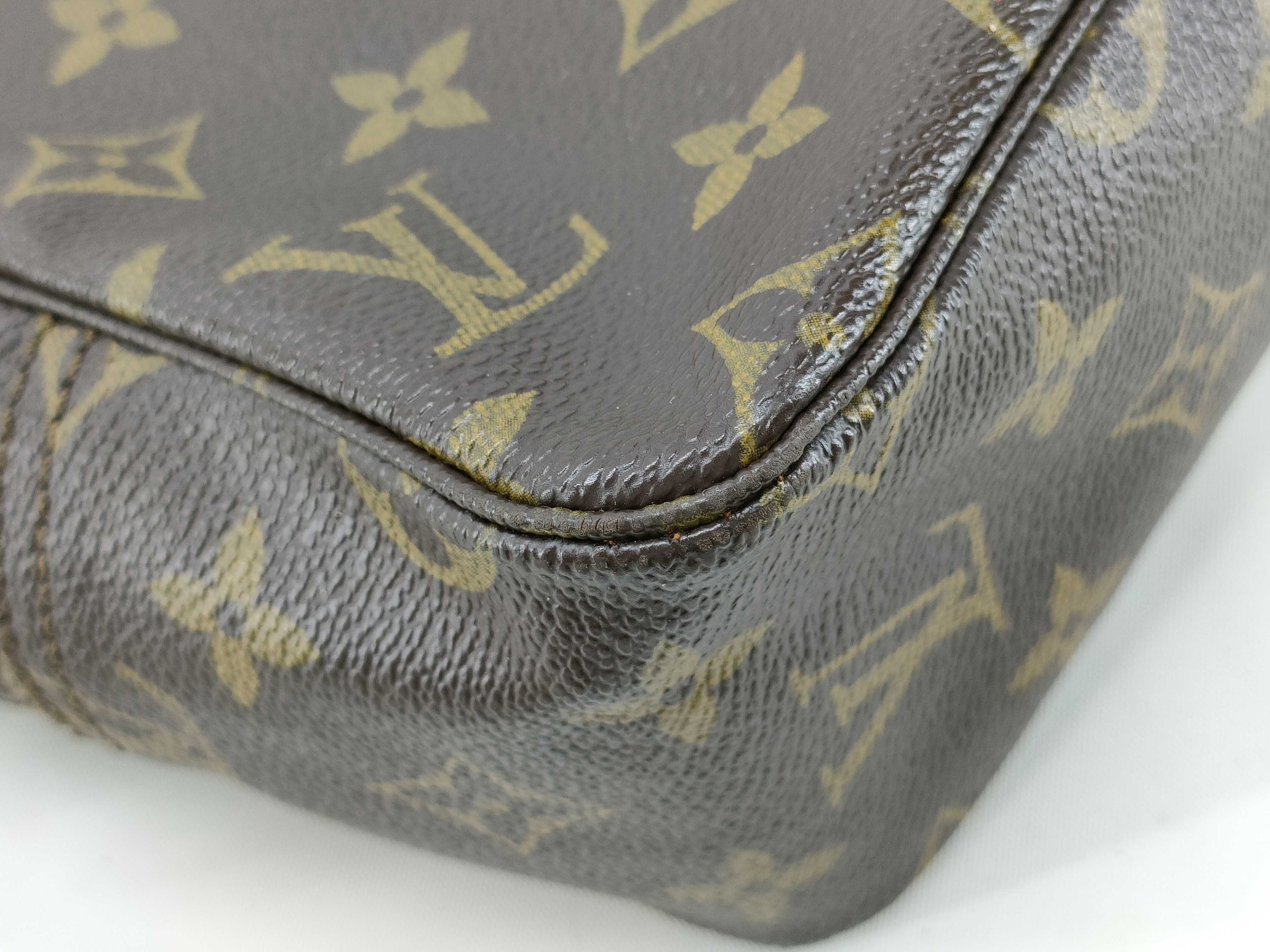 Louis Vuitton Trousse 28 Toiletry Monogram 3296