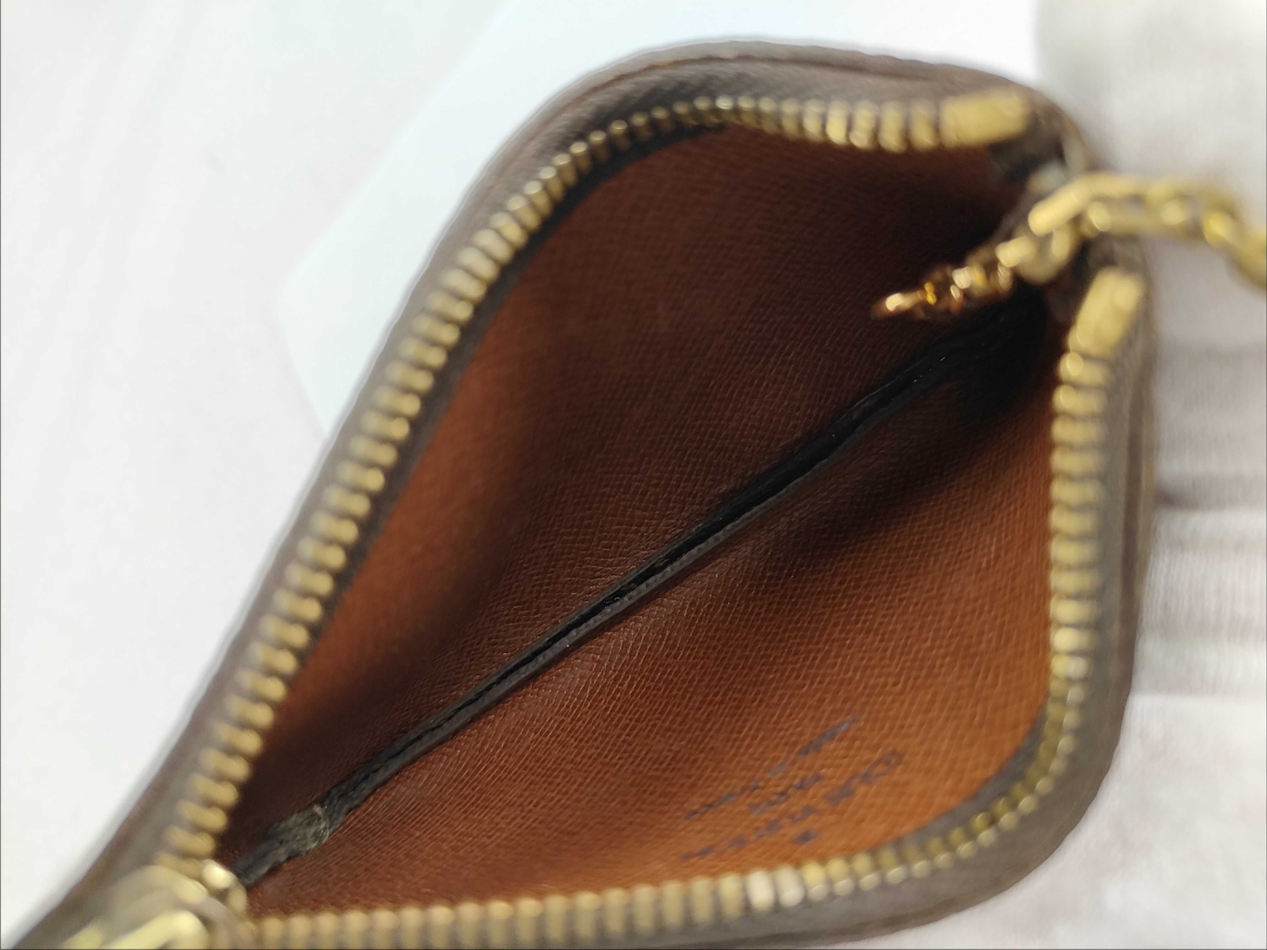 Louis Vuitton Pochette Cles Monogram 3307