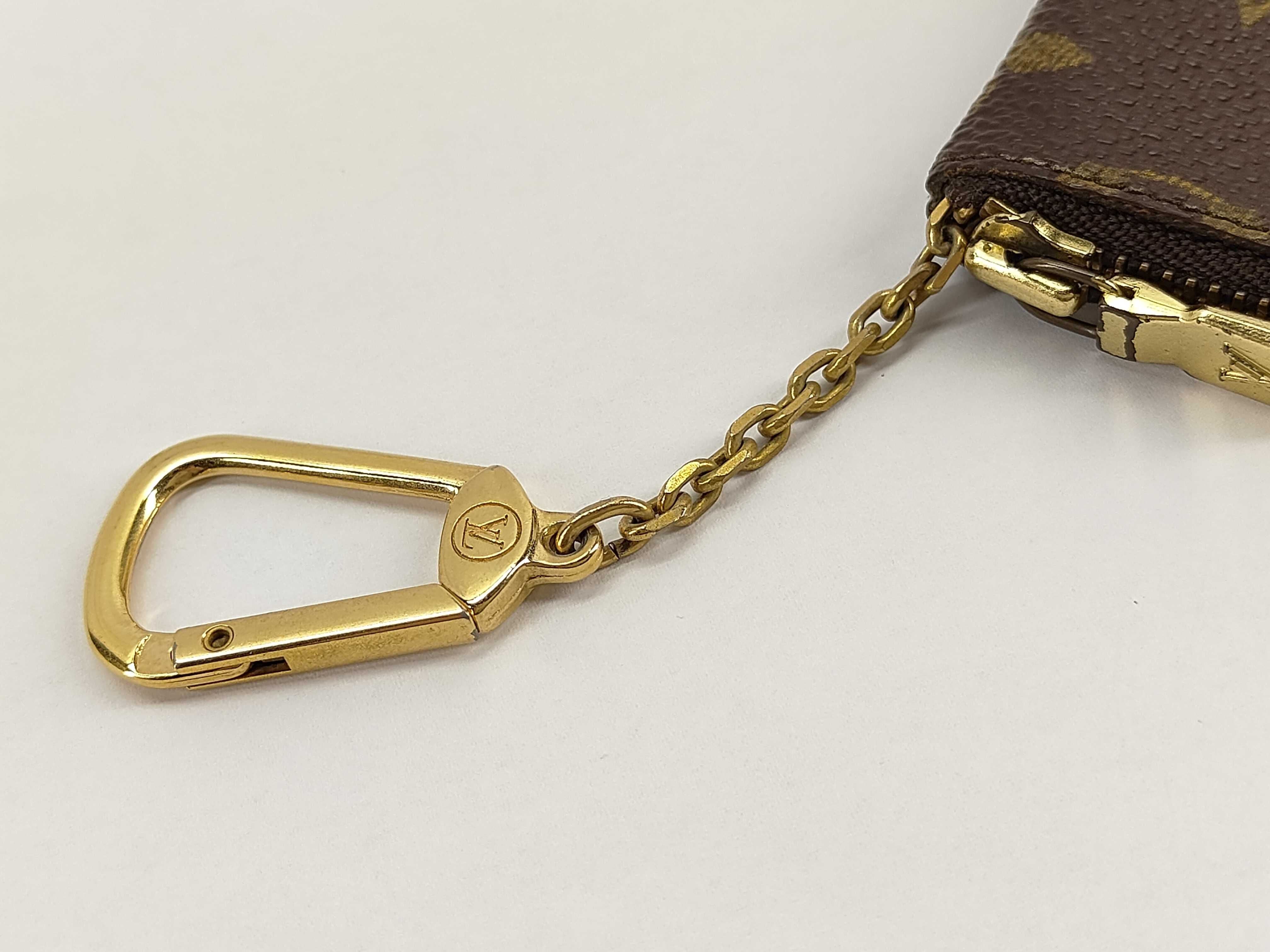 Louis Vuitton Pochette Cles Monogram 3307