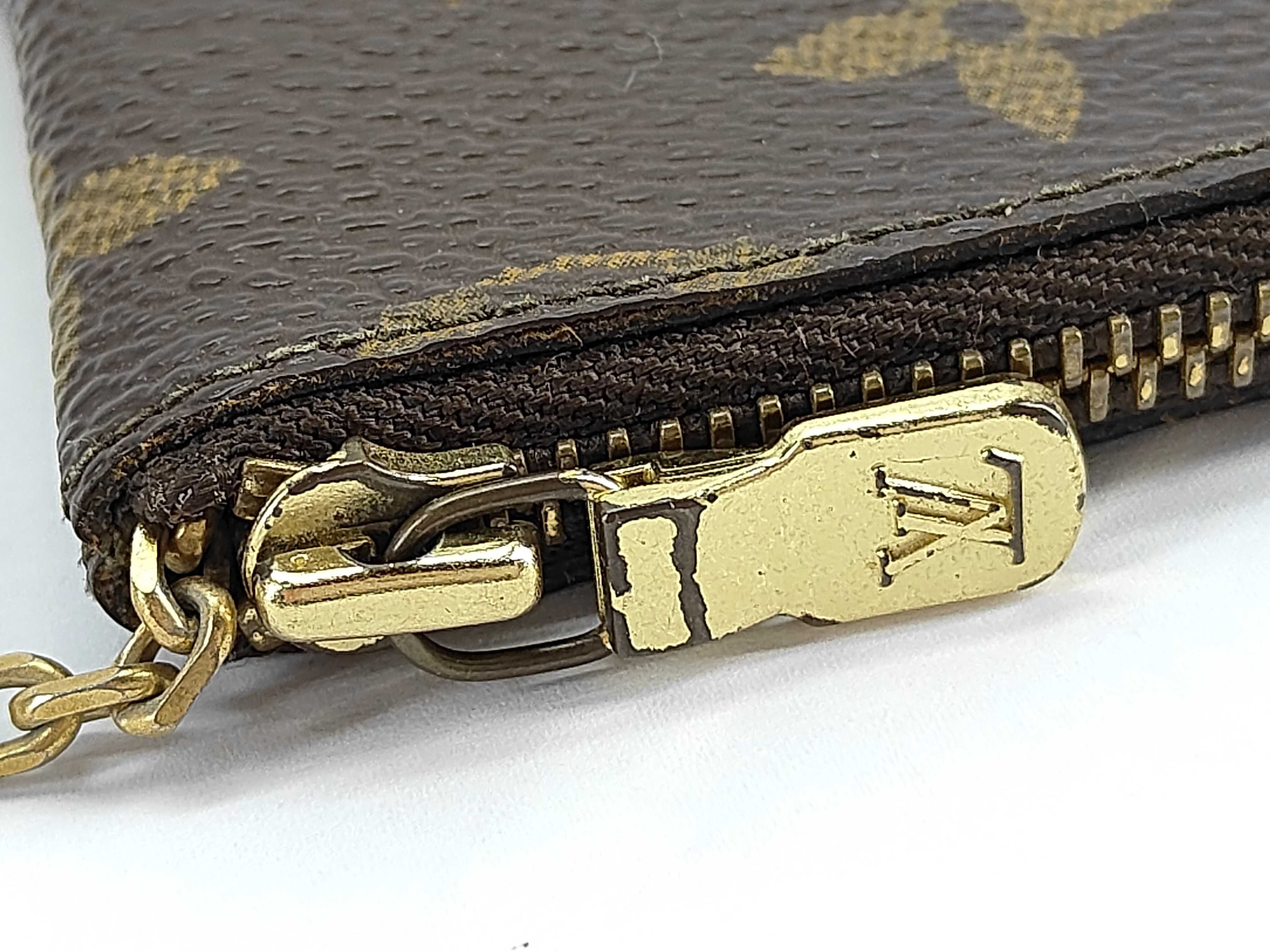 Louis Vuitton Pochette Cles Monogram 3307