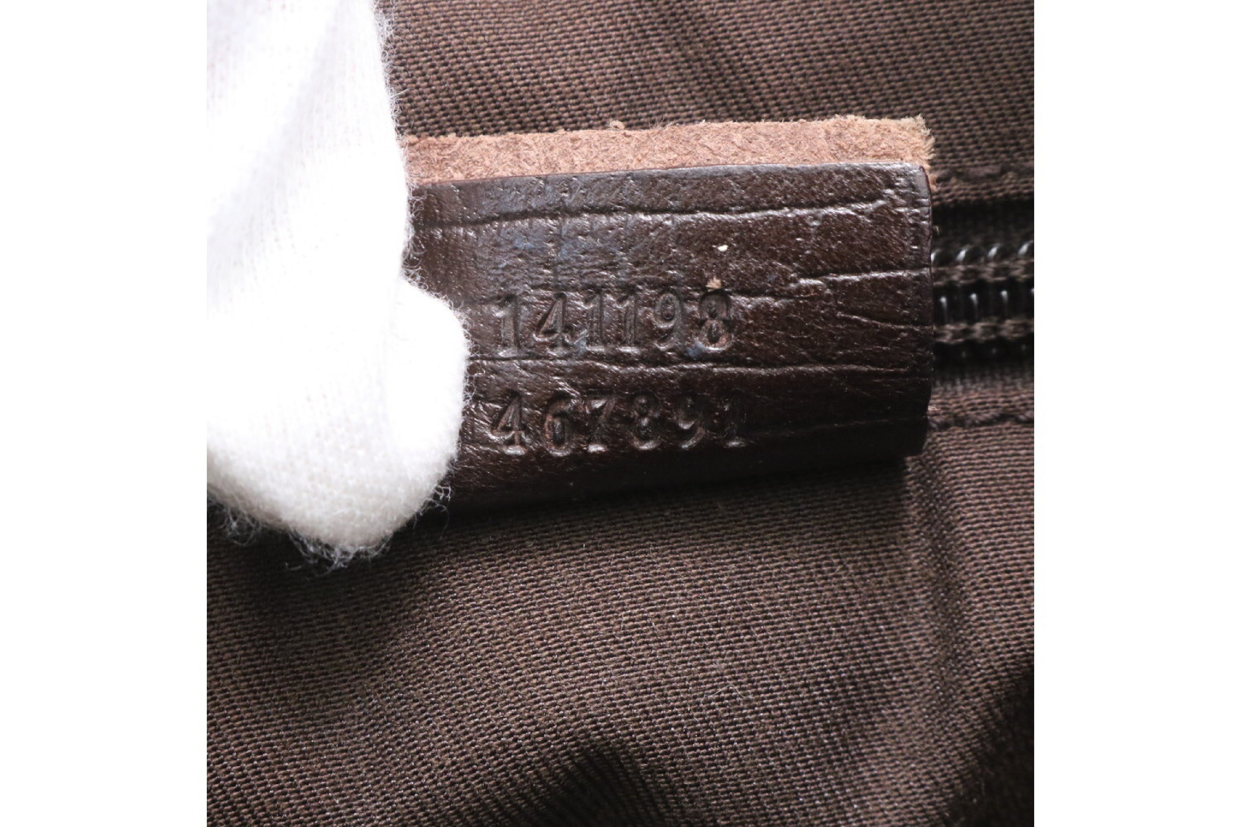 Gucci Messenger Bag GG Supreme 3396