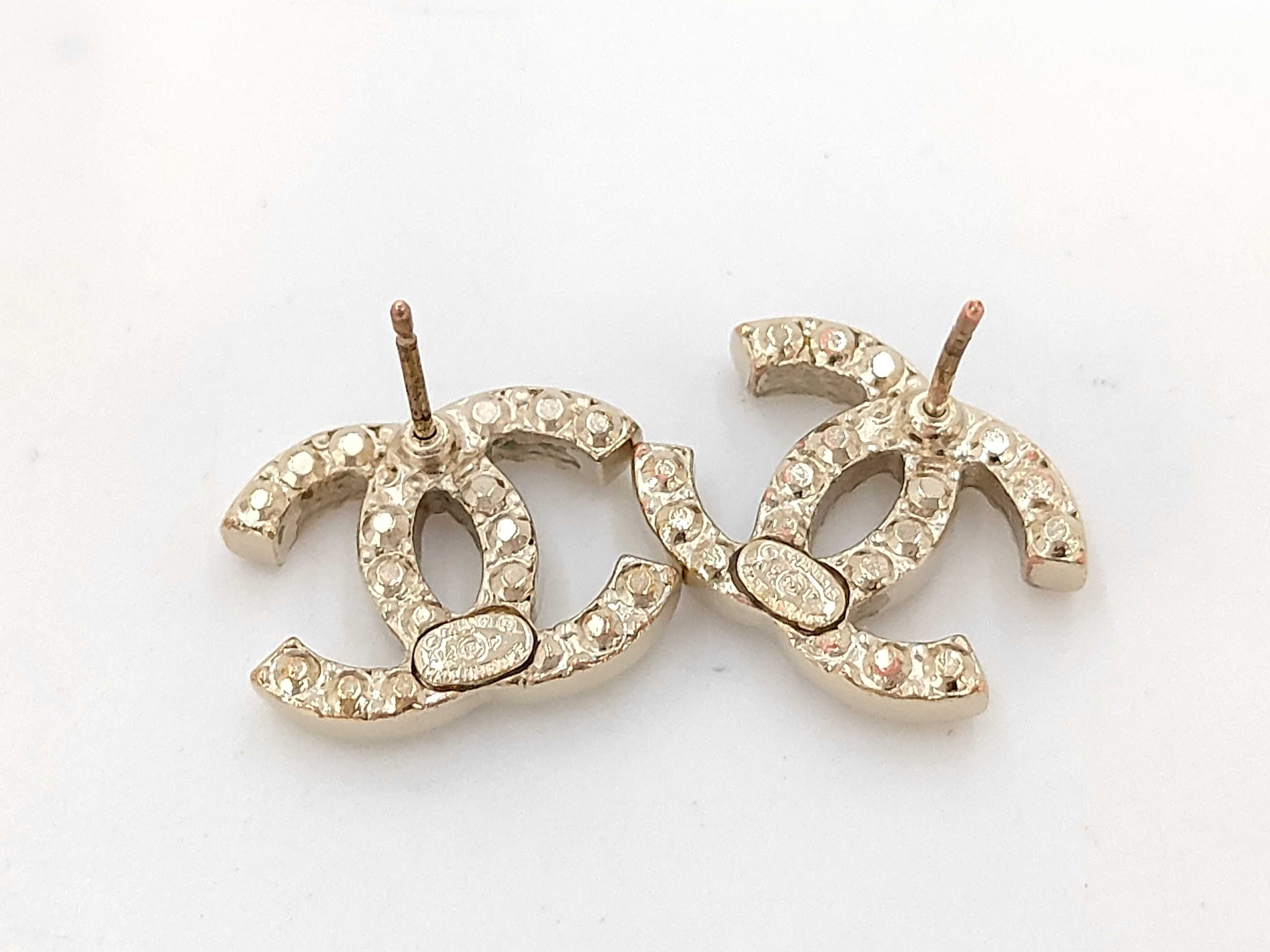 Chanel CC Pearl Pink Stone A12P Post Stud Earrings Gold 3391