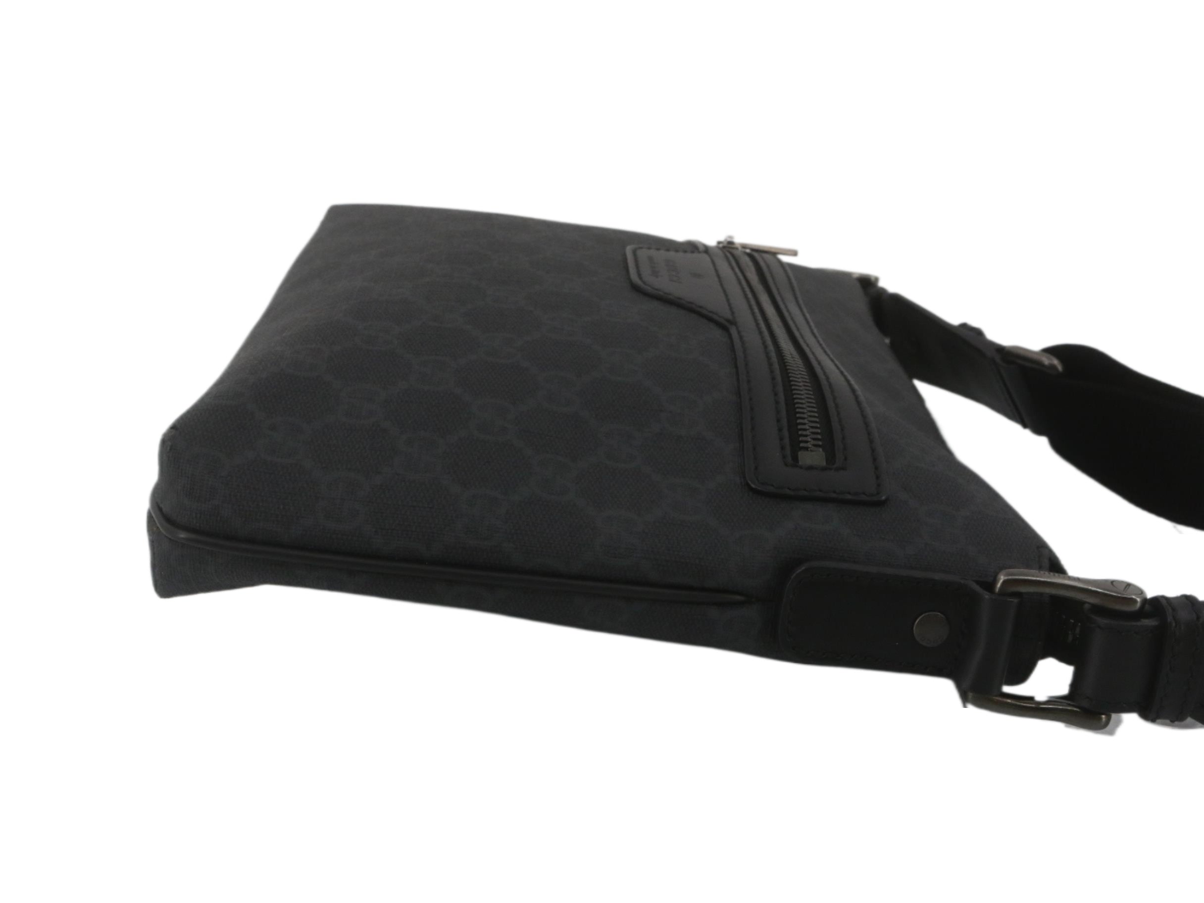 Gucci Front Zip Messenger Black GG 2644