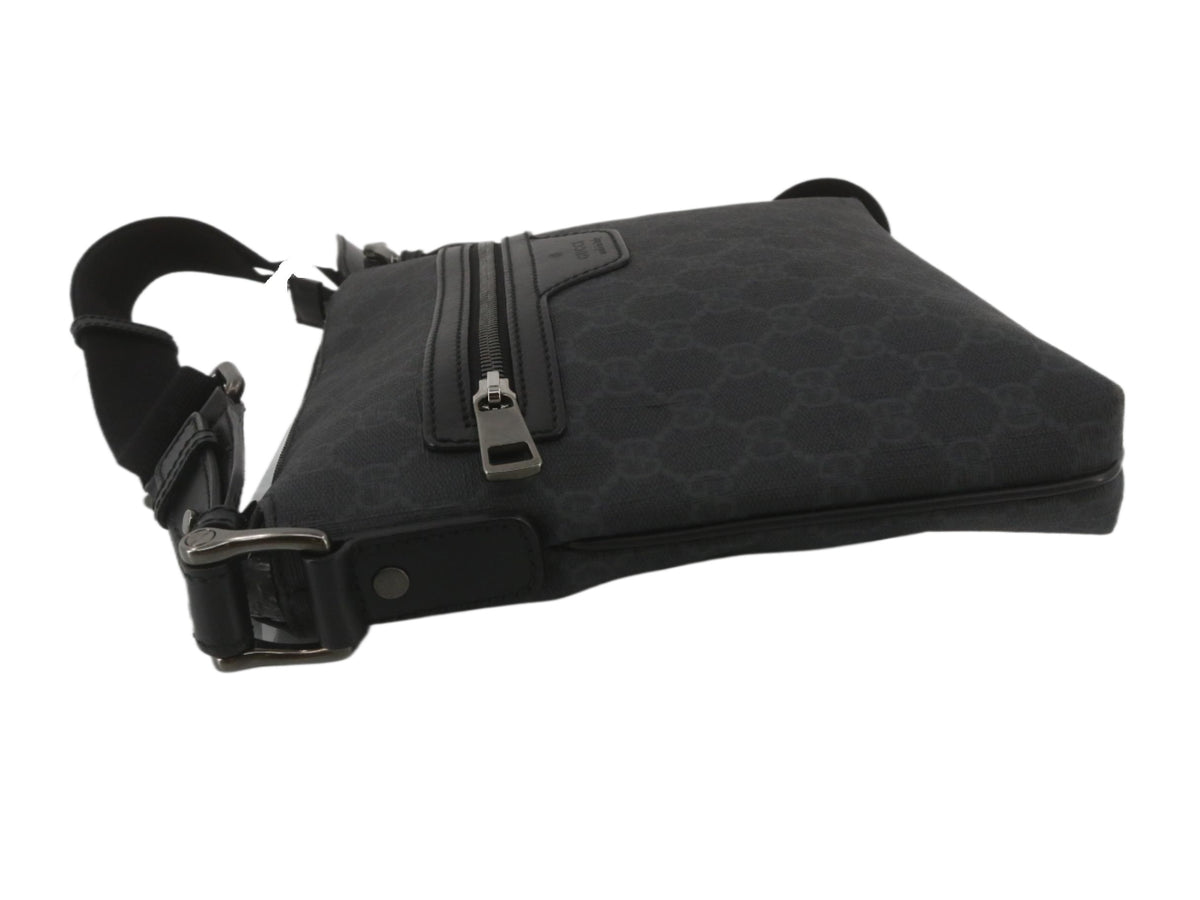Gucci Front Zip Messenger Black GG 2644