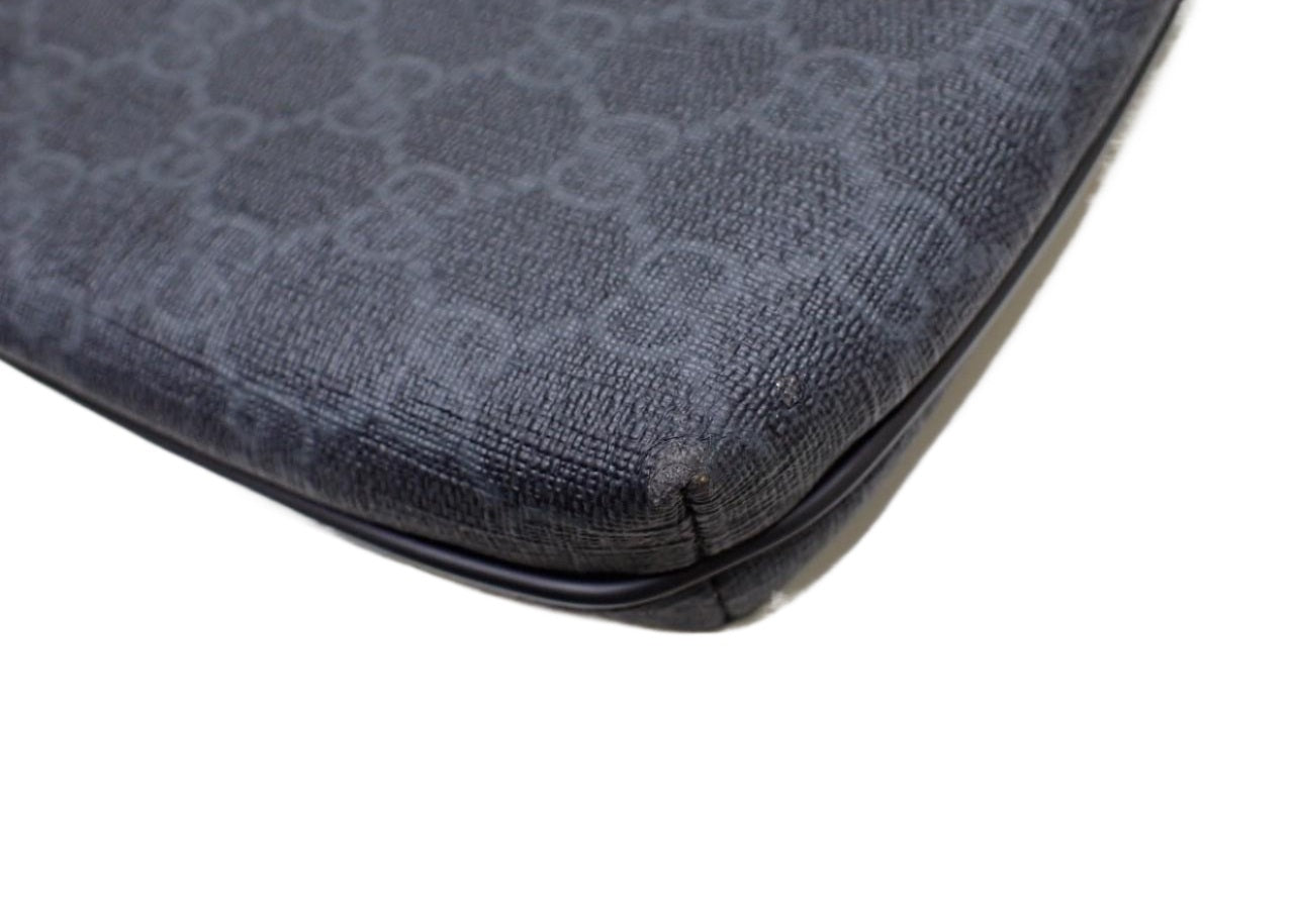 Gucci Front Zip Messenger Black GG 2644