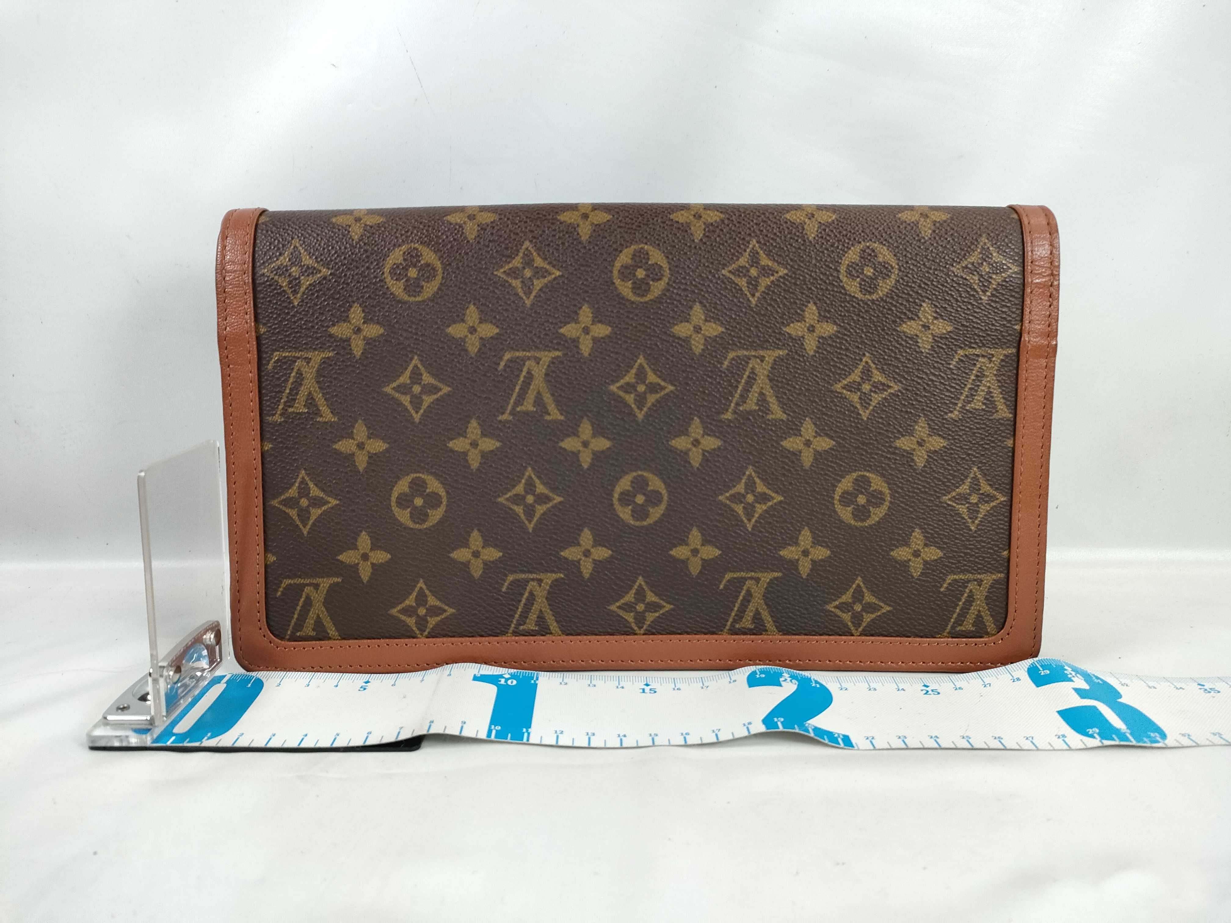 Louis Vuitton Pochette Dame Clutch Monogram 3315