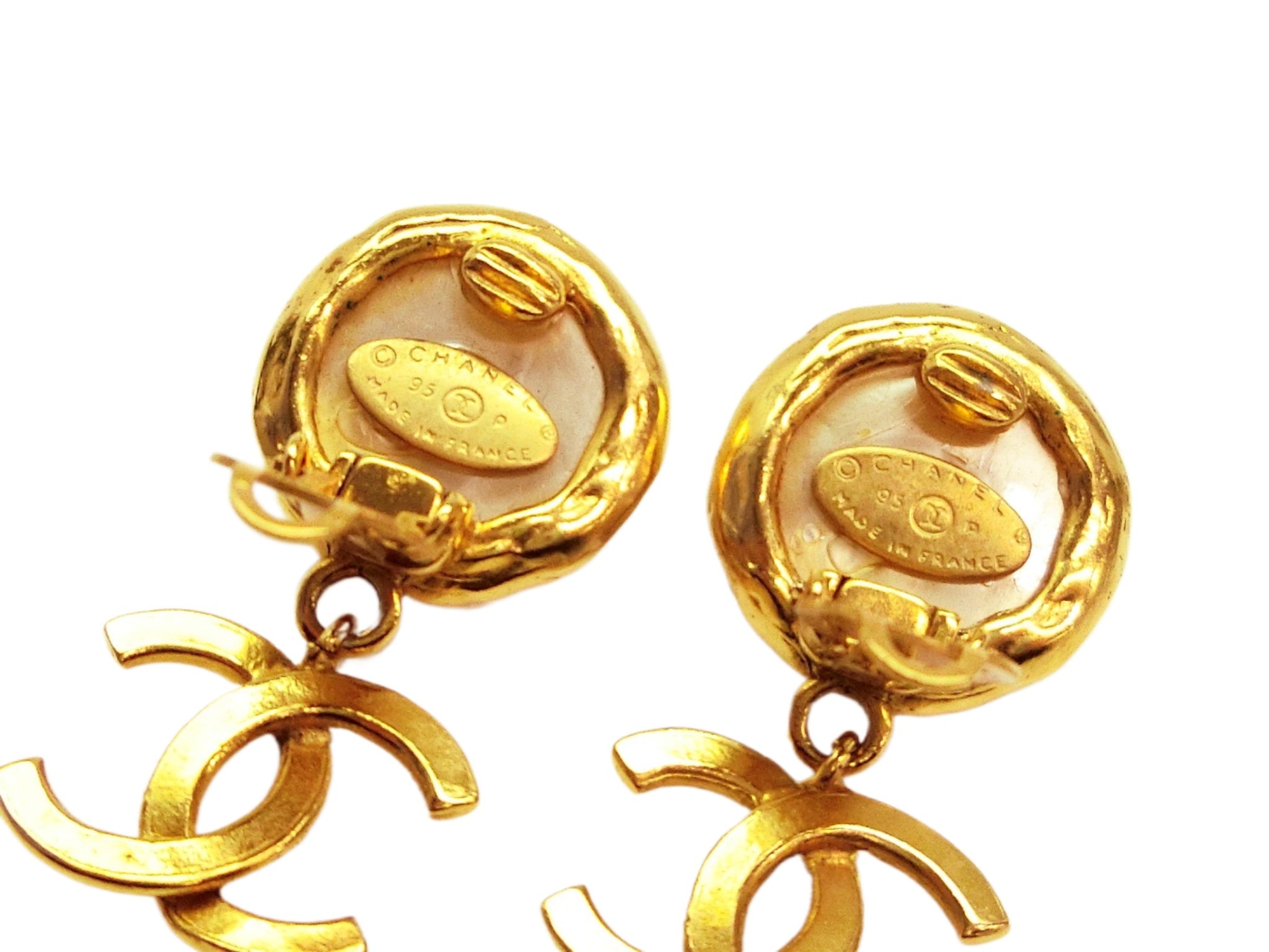 Chanel Pearl CC Dangle Earrings 2653