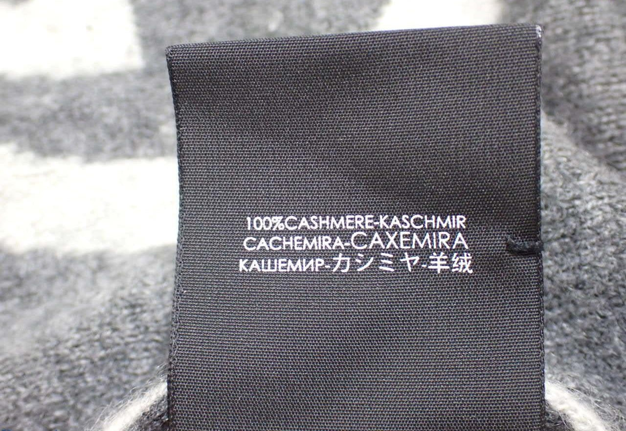 Gucci Muffler Scarf Grey Cashmere 2669