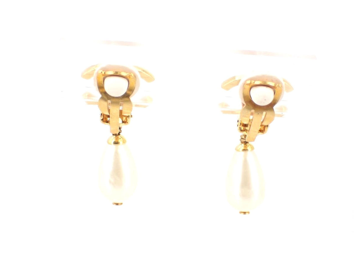 Chanel CC Pearl Drop Earrings Gold 2680