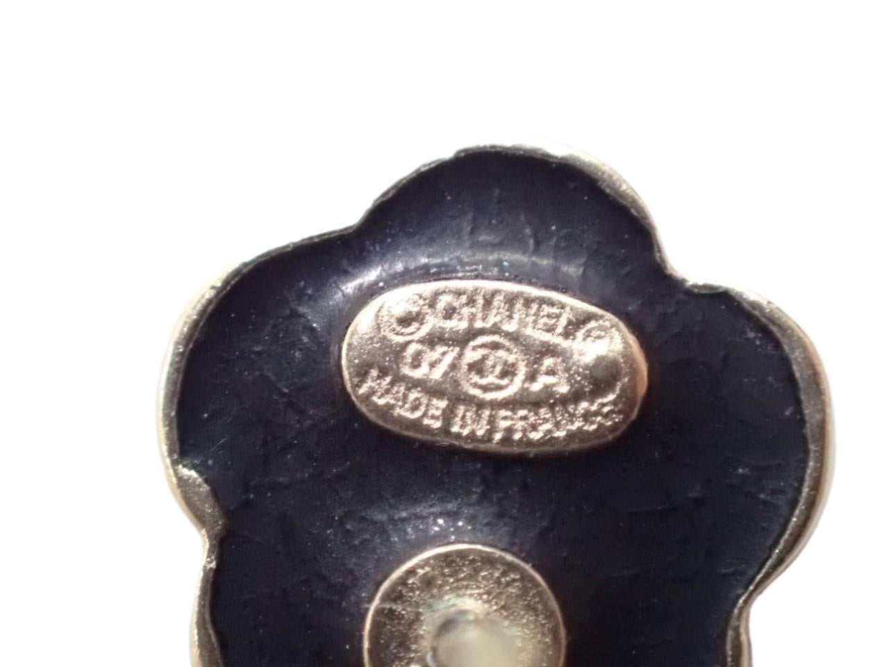 Chanel Camelia Pearl Dangle CC Earrings 2682