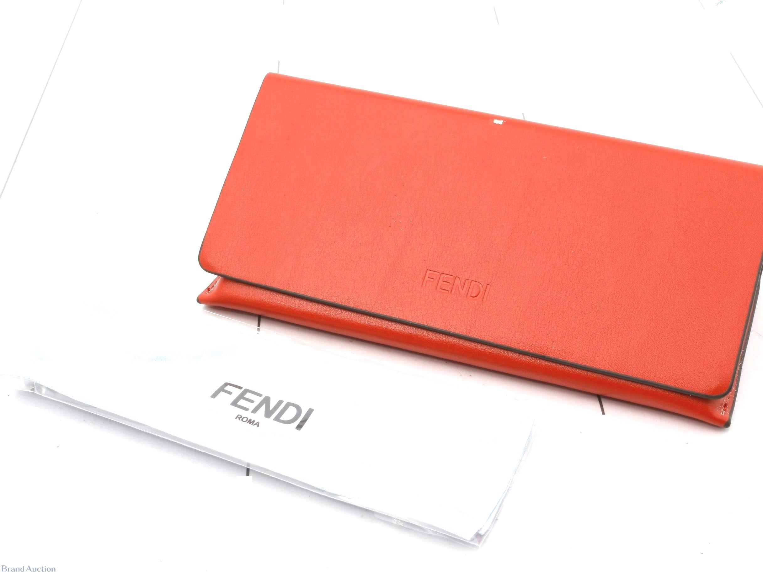 Fendi Iridia Cat-Eye Sunglasses 2683