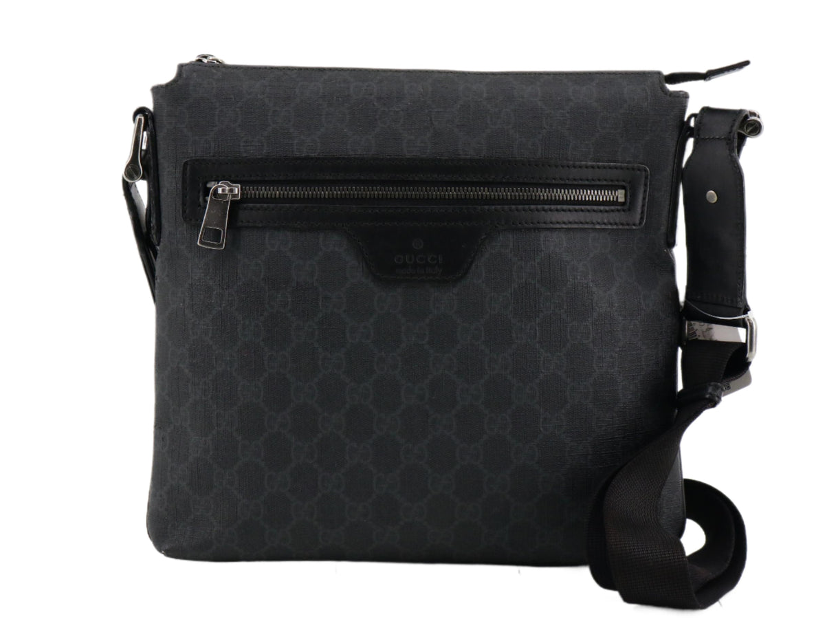 Gucci Front Zip Messenger Black GG 2692