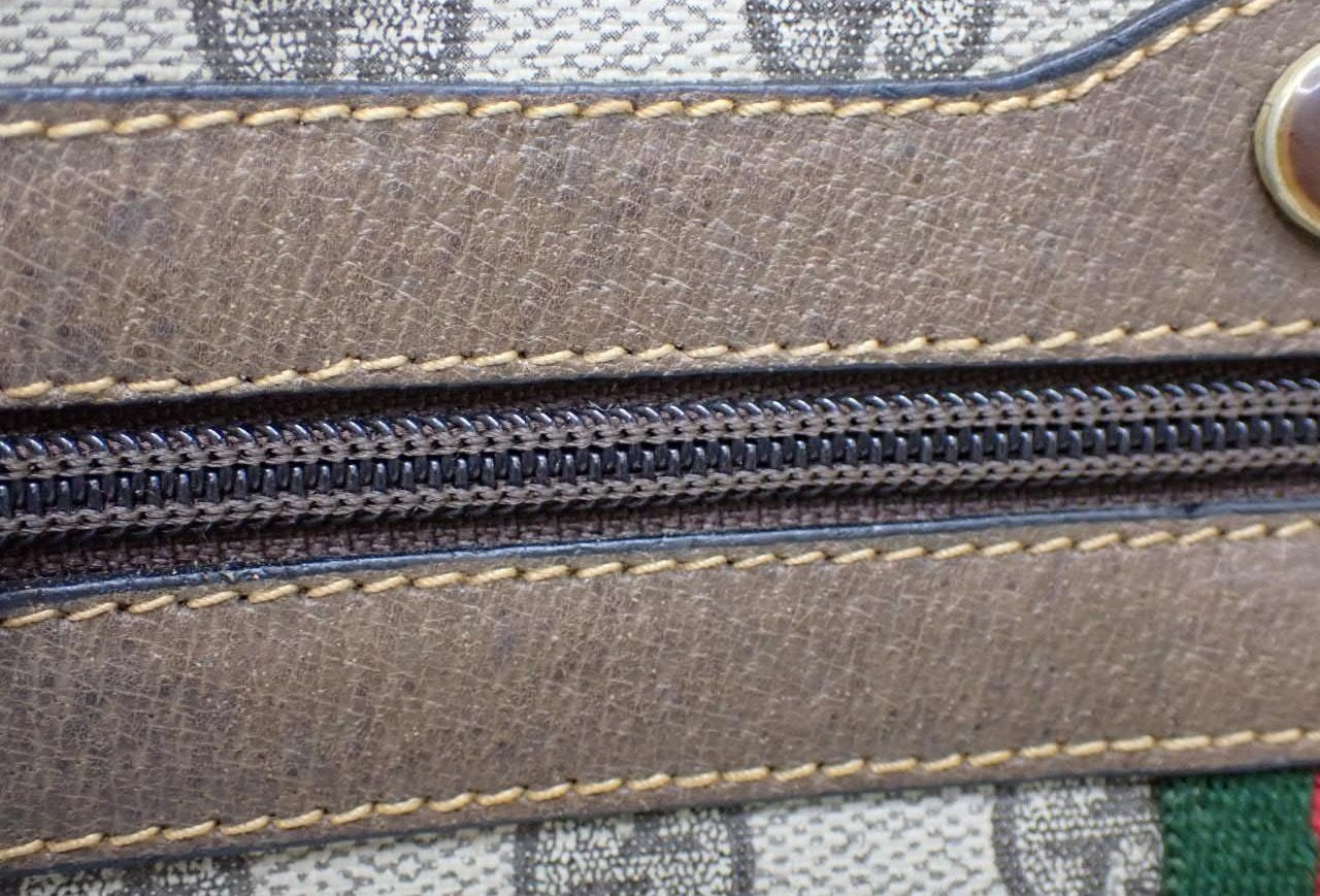 Gucci Front Zip Crossbody Sherry Line 2699