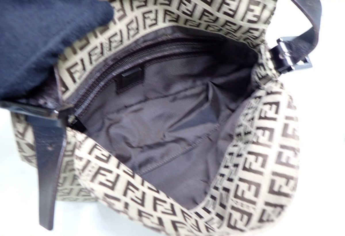Fendi Zucchino Baguette Beige 2804