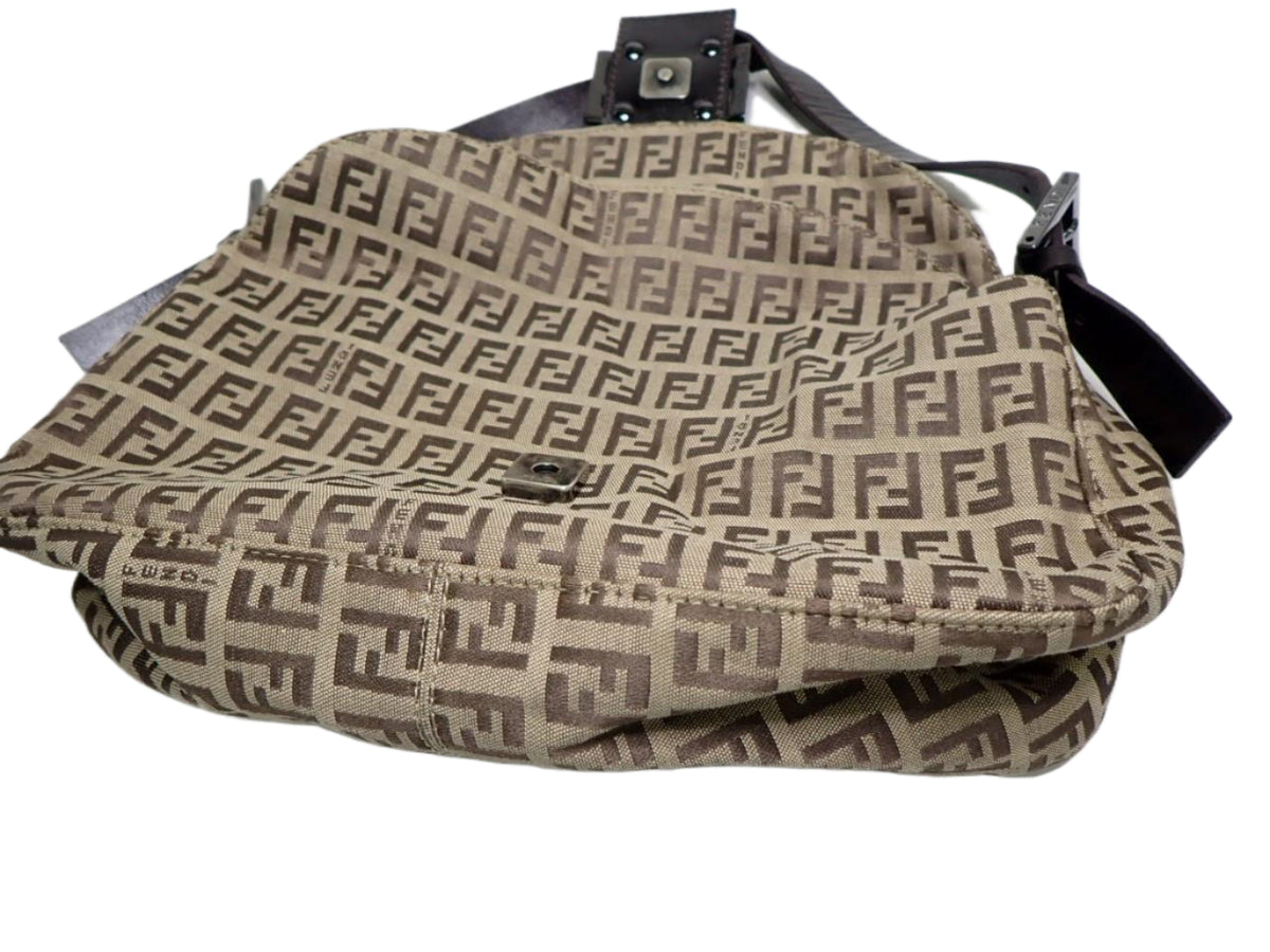 Fendi Zucchino Baguette Beige 2804