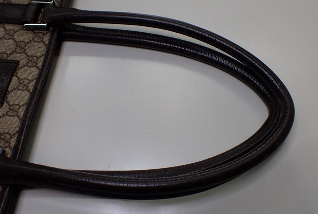 Gucci GG Supreme Shoulder Bag 2851