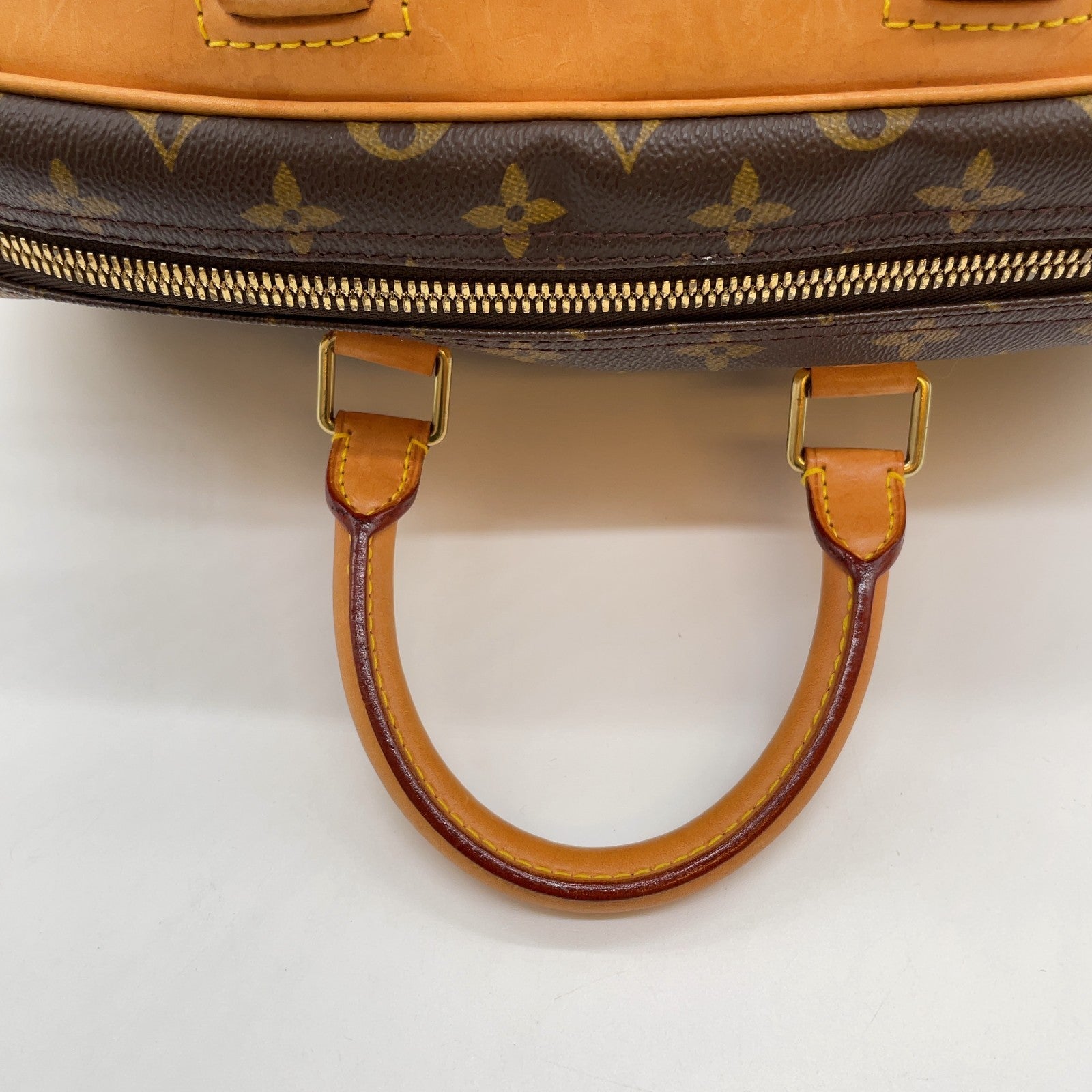 Louis Vuitton Evasion Travel Bag Monogram 3370