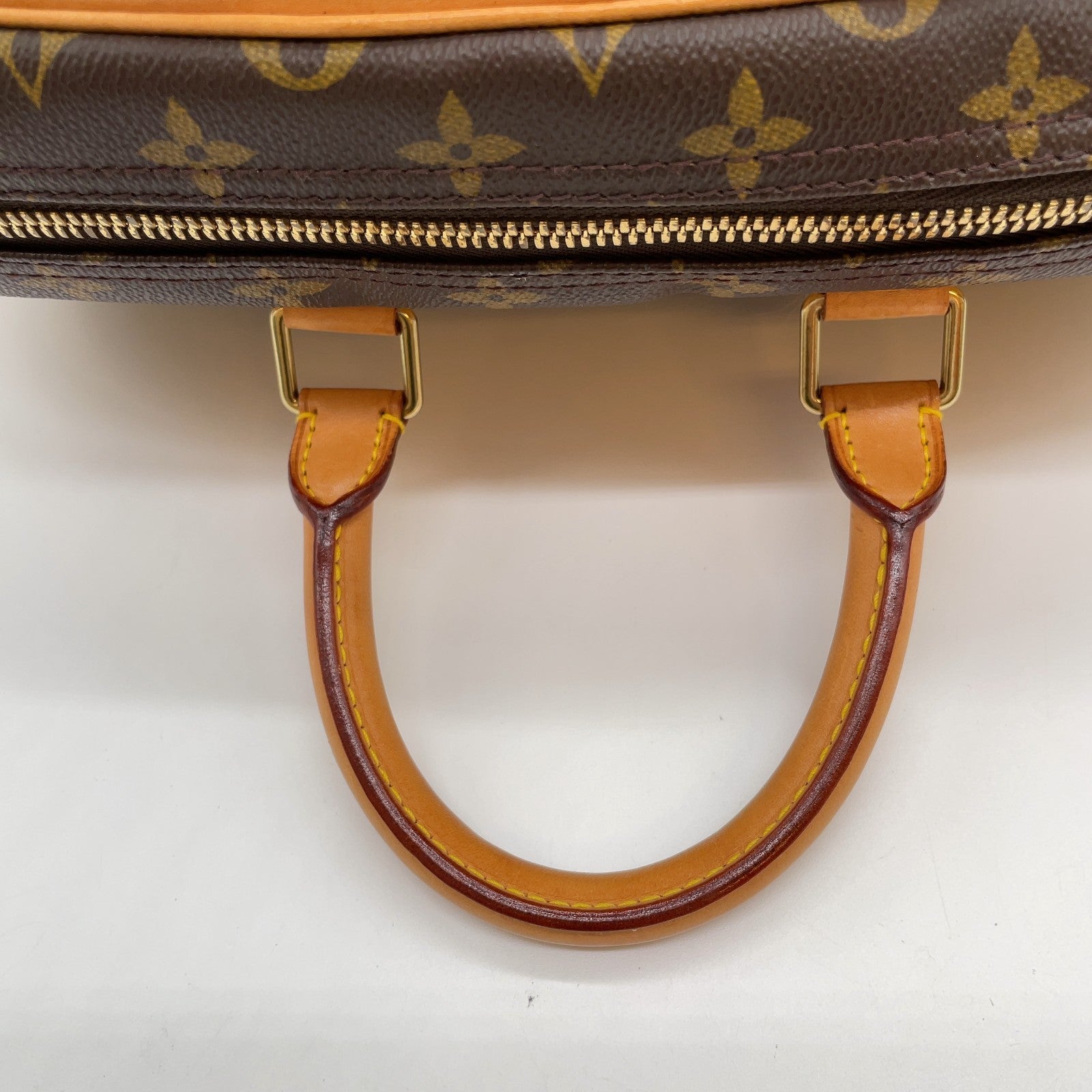 Louis Vuitton Evasion Travel Bag Monogram 3370