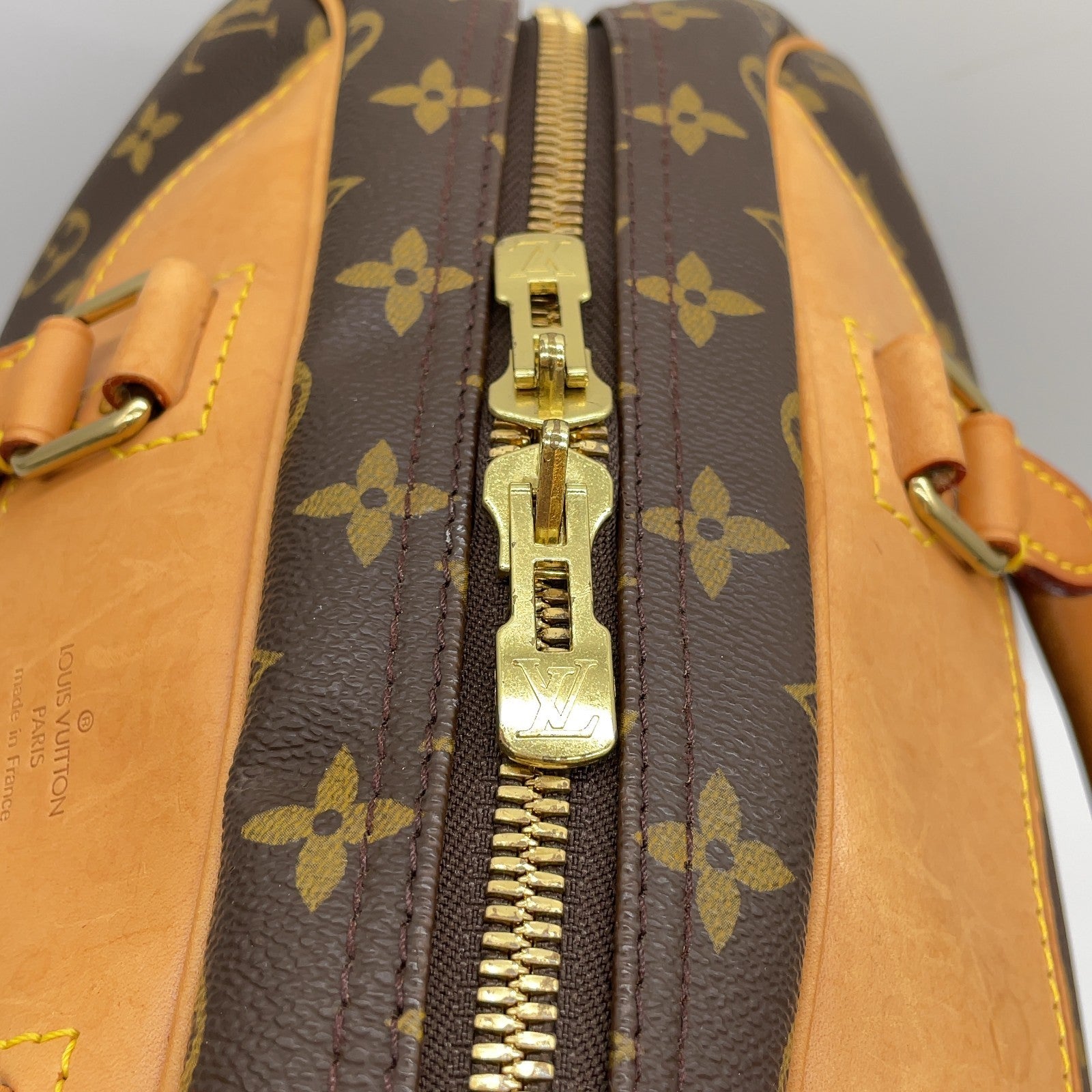 Louis Vuitton Evasion Travel Bag Monogram 3370