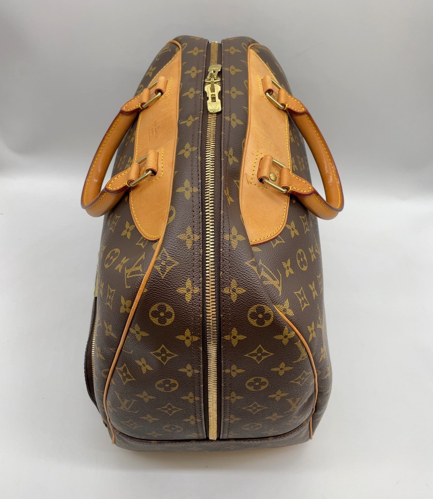 Louis Vuitton Evasion Travel Bag Monogram 3370