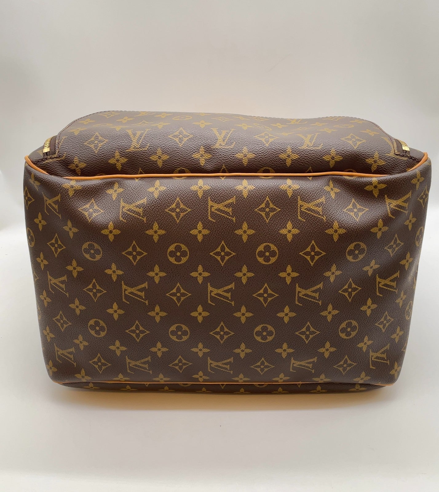 Louis Vuitton Evasion Travel Bag Monogram 3370