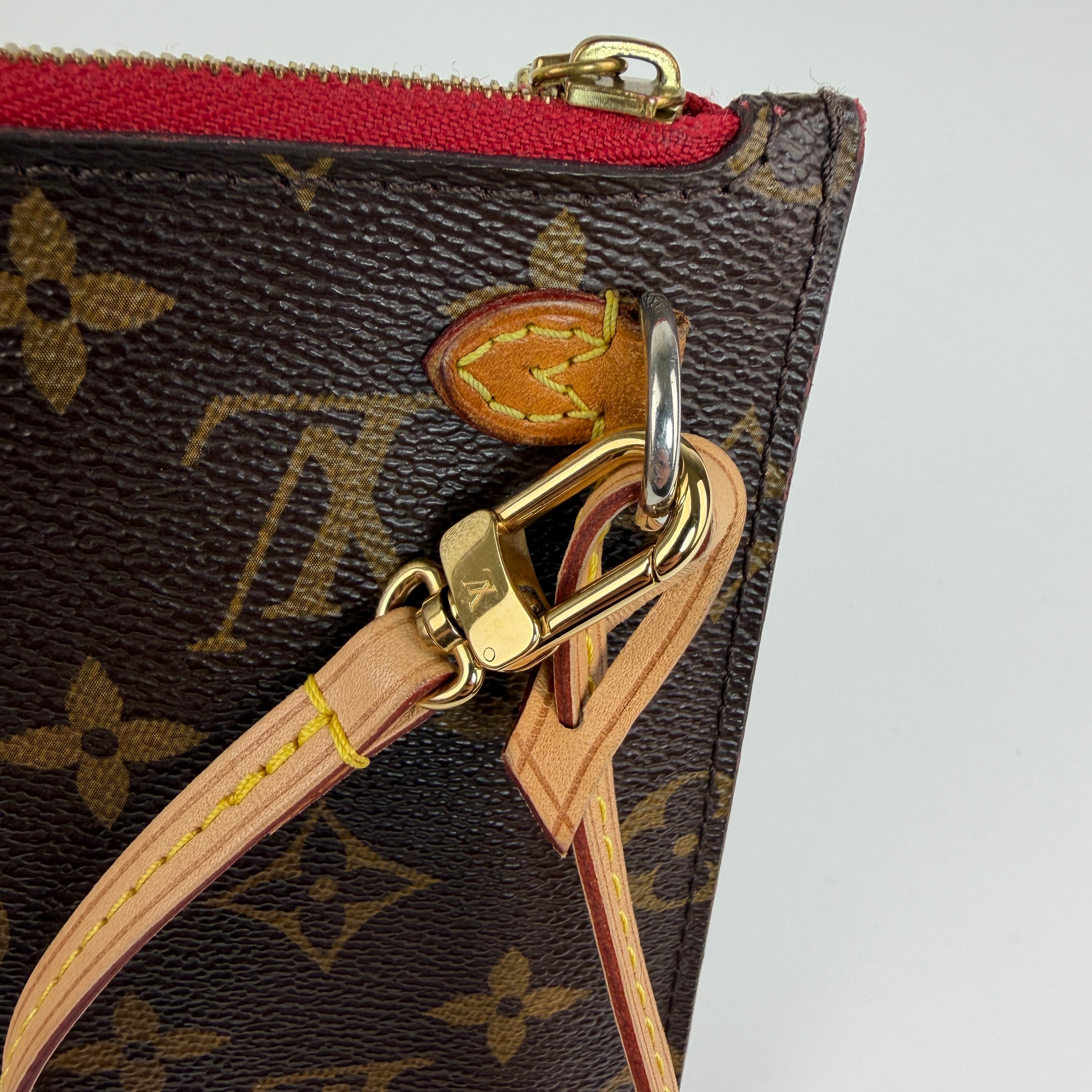 Louis Vuitton Neverfull Pouch 2461