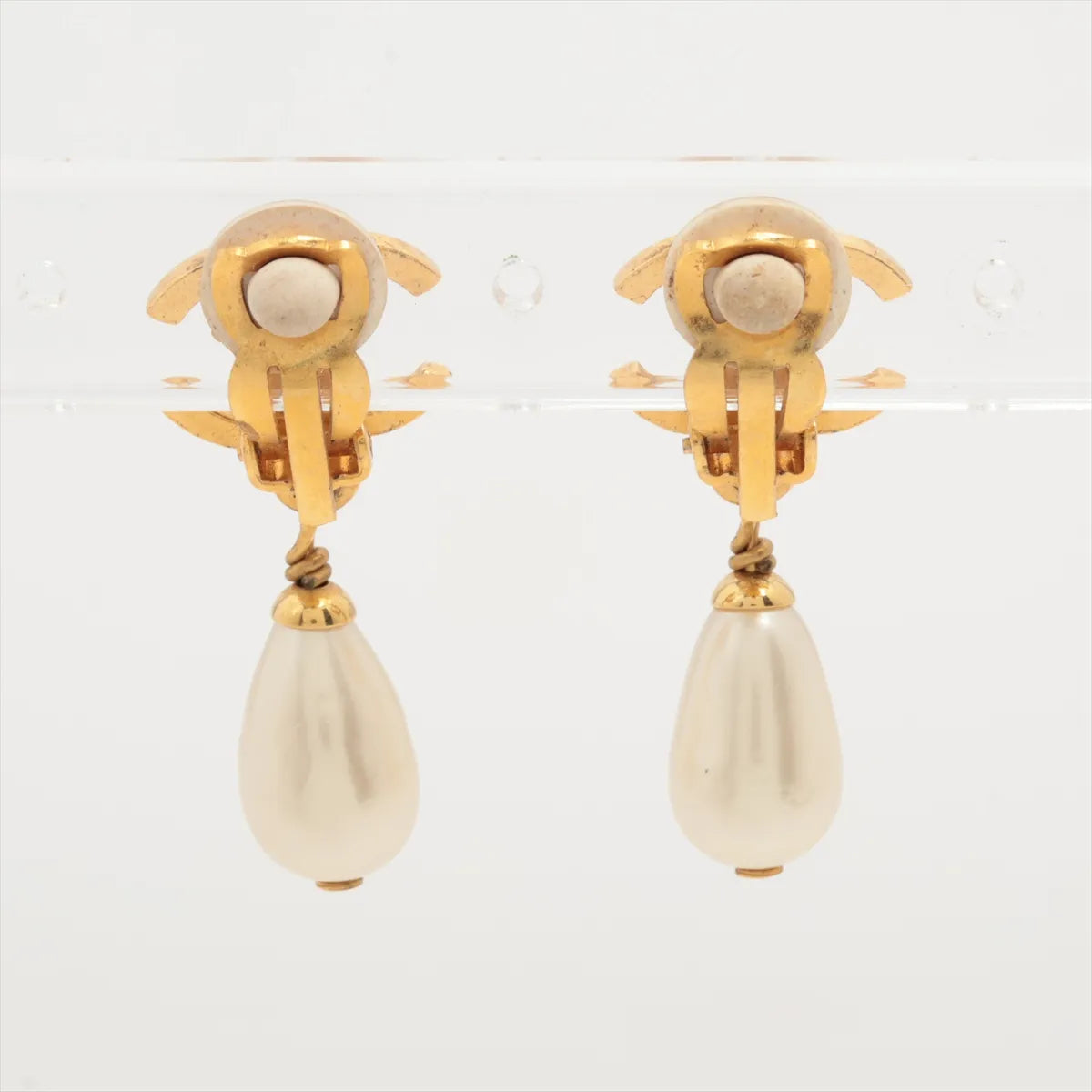 Chanel CC Pearl Drop Earrings Gold 95A 3243