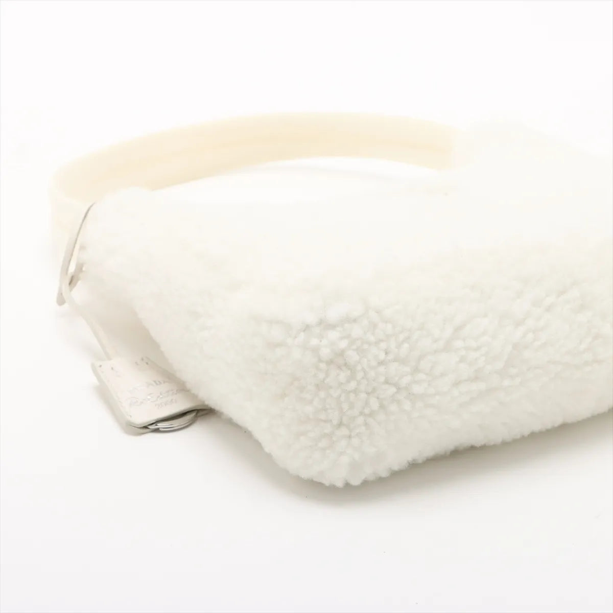 Prada Re-Edition 2000 Shoulder Bag White Shearling 3476